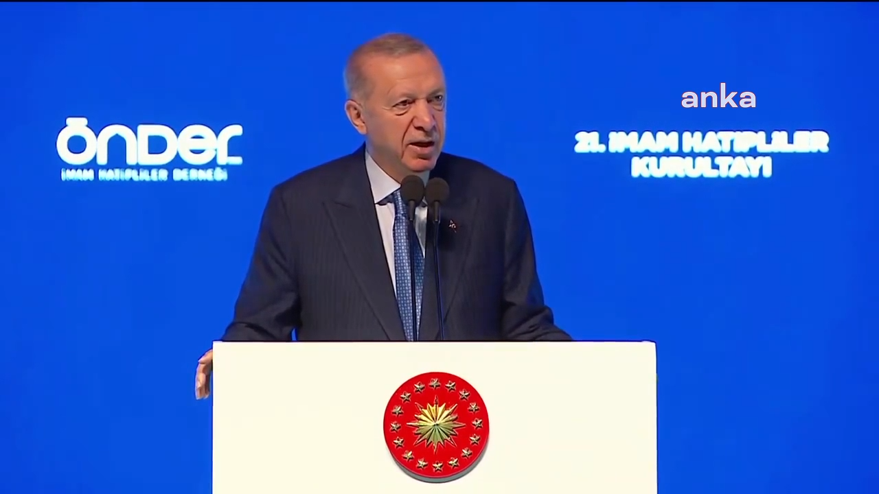 Kara Harp Okulu'ndaki mezuniyet töreni... Cumhurbaşkanı Erdoğan: ''Bu kılıçları kime çekiyorsunuz? Birkaç tane kendini bilmez, bunlar da temizlenecek''