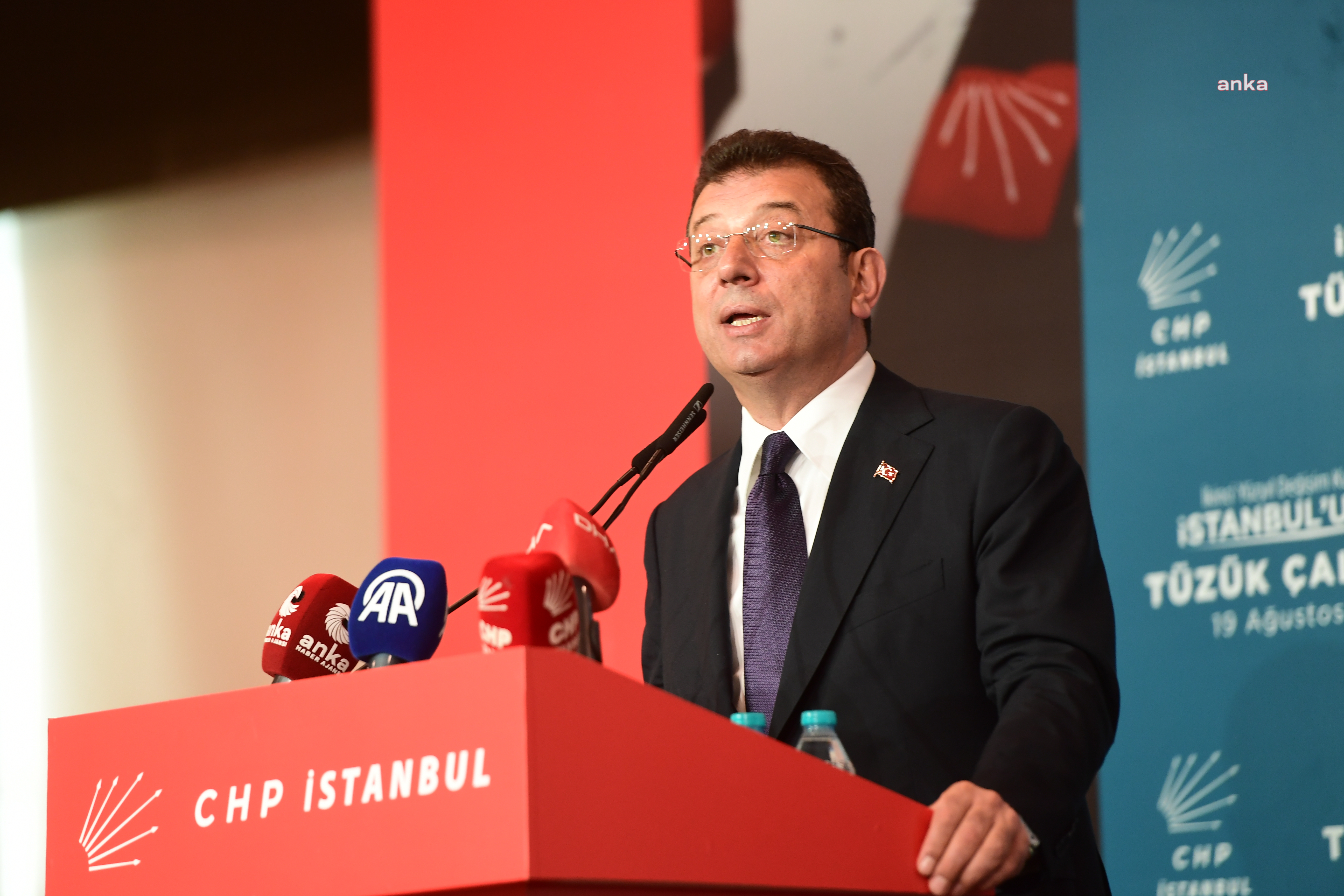 İmamoğlu: “Türk Silahlı Kuvvetlerimiz ve teğmenlerimizin, Başkomutan Mustafa Kemal Atatürk’e bağlılığı siyaset üstüdür”