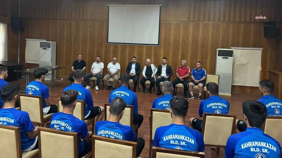 Kahramankazan Belediye Başkanı Çırpanoğlu'ndan Belediyespor A Takımı'na ziyaret
