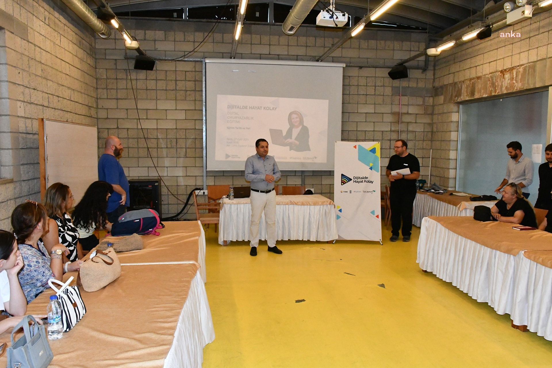 Lüleburgaz İnovasyon Merkezi'nde ‘Dijital Pazarlama Eğitimi’ düzenlendi