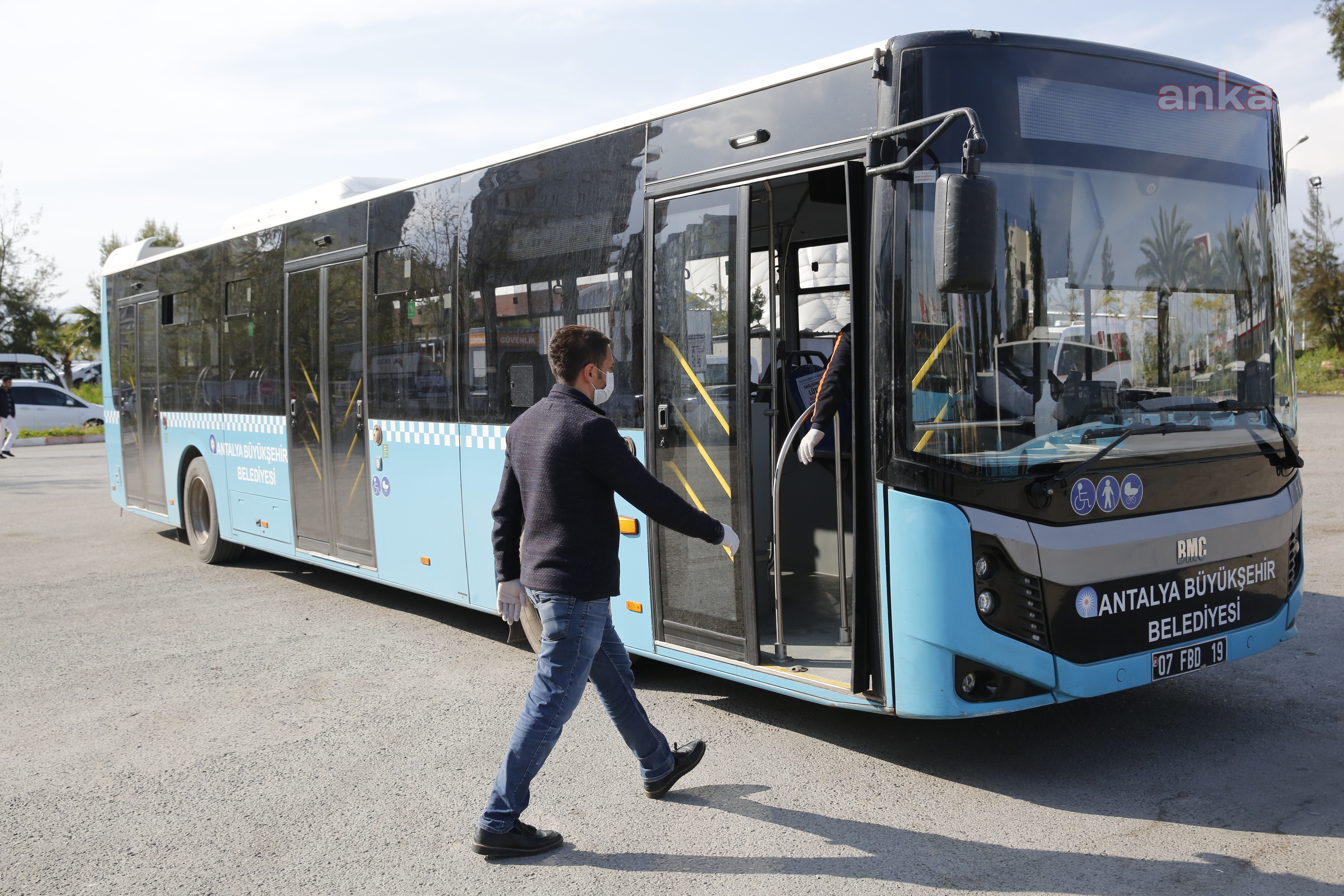 ANTALYA'DA BELEDİYEYE AİT TOPLU TAŞIMA ARAÇLARI, 29 EKİM'DE  ÜCRETSİZ HİZMET VERECEK