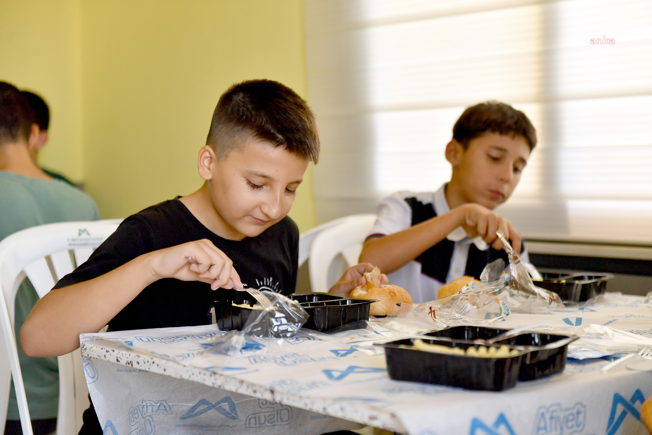 Kurs merkezi öğrencilerinin yemekleri Mersin Büyükşehir Belediyesi’nden