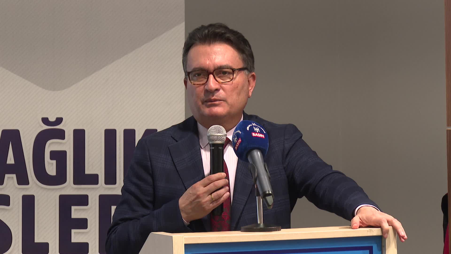 Ankara Büyükşehir Belediyesi’nden servis şoförleri ve rehberlerine “İlk Yardım Farkındalık ve Güvenli Sürüş Temel Kuralları Eğitimi”