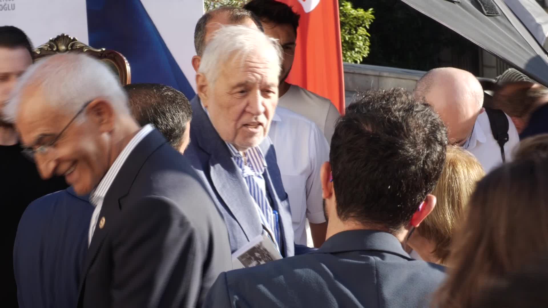 Prof. Dr. İlber Ortaylı: Suriye’den adam getiriyorlar. Bu adam İstanbul’u ne anlar? Bunu söylemek de şovenizm sayılmaz