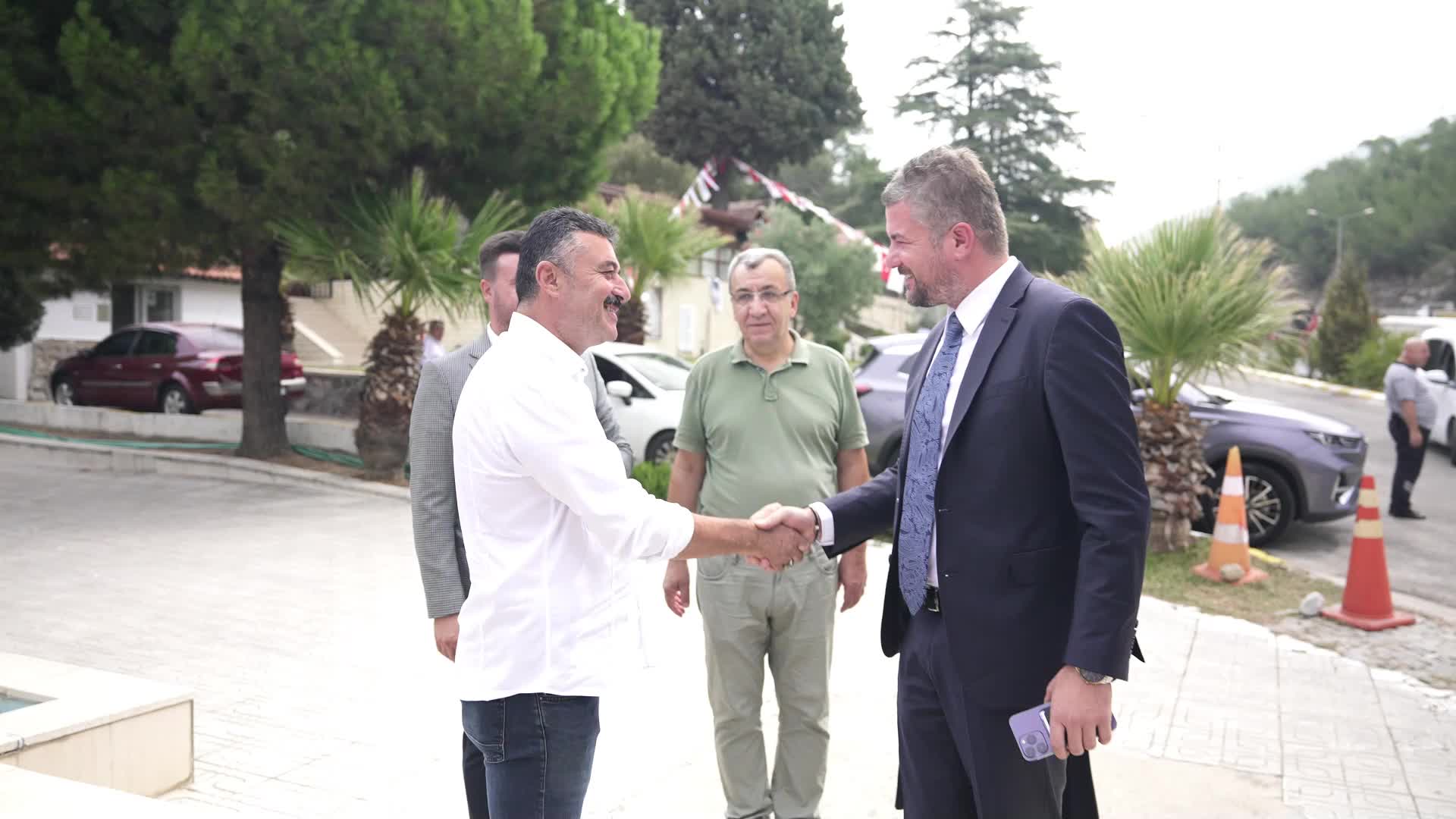 Buca Belediye Başkanı Duman, Şuhutlu gençlerle Belkahve’de buluştu