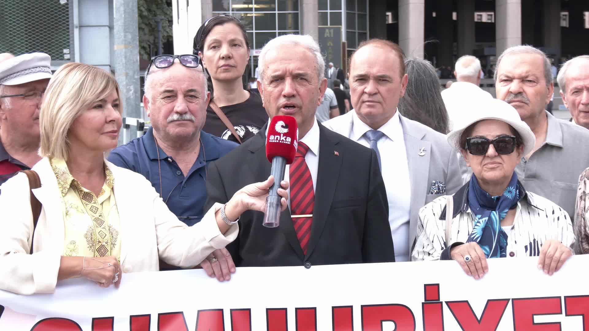 Eski MSB Genel Sekreteri Ümit Yalım, Arif Çetin'in açtığı "hakaret" davasından beraat etti