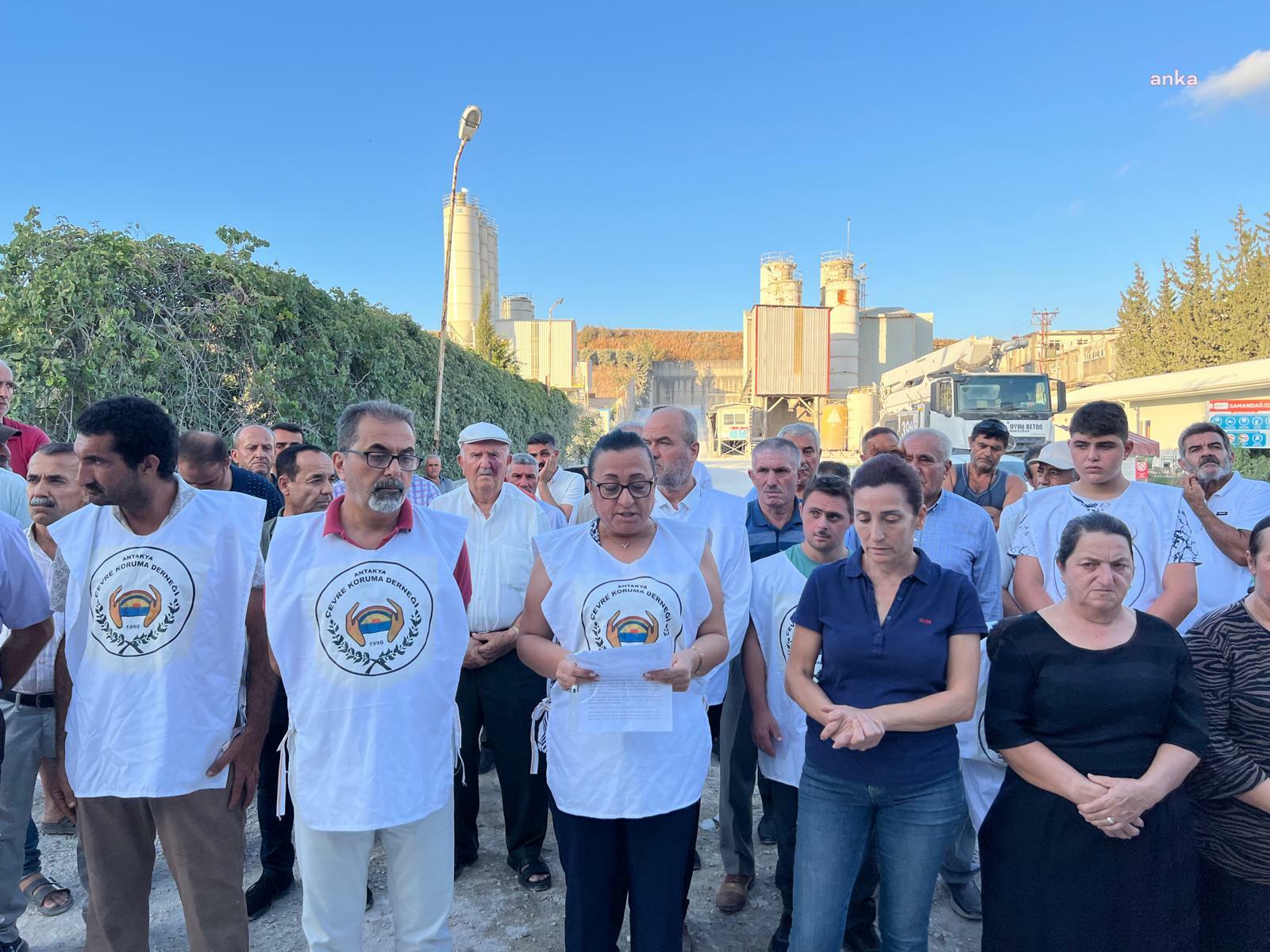 Hatay'da beton santrali protestosu... Doktor Ali Kanatlı: "10-15 yıl sonra kanser vakalarıyla karşılaşacağız"