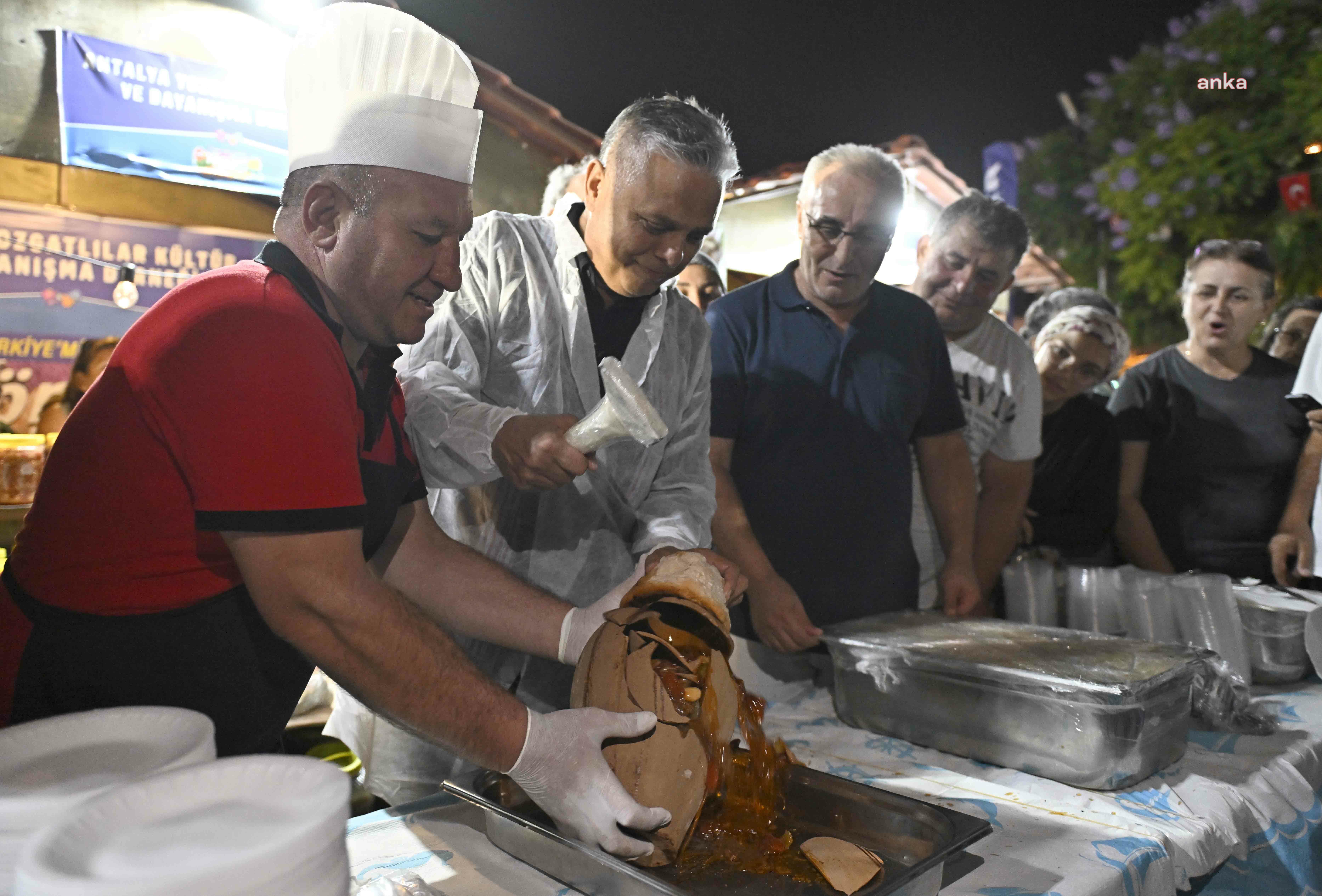 Muratpaşa Belediyesi'nin düzenlediği 'Yöreler Renkler Festivali' başlıyor