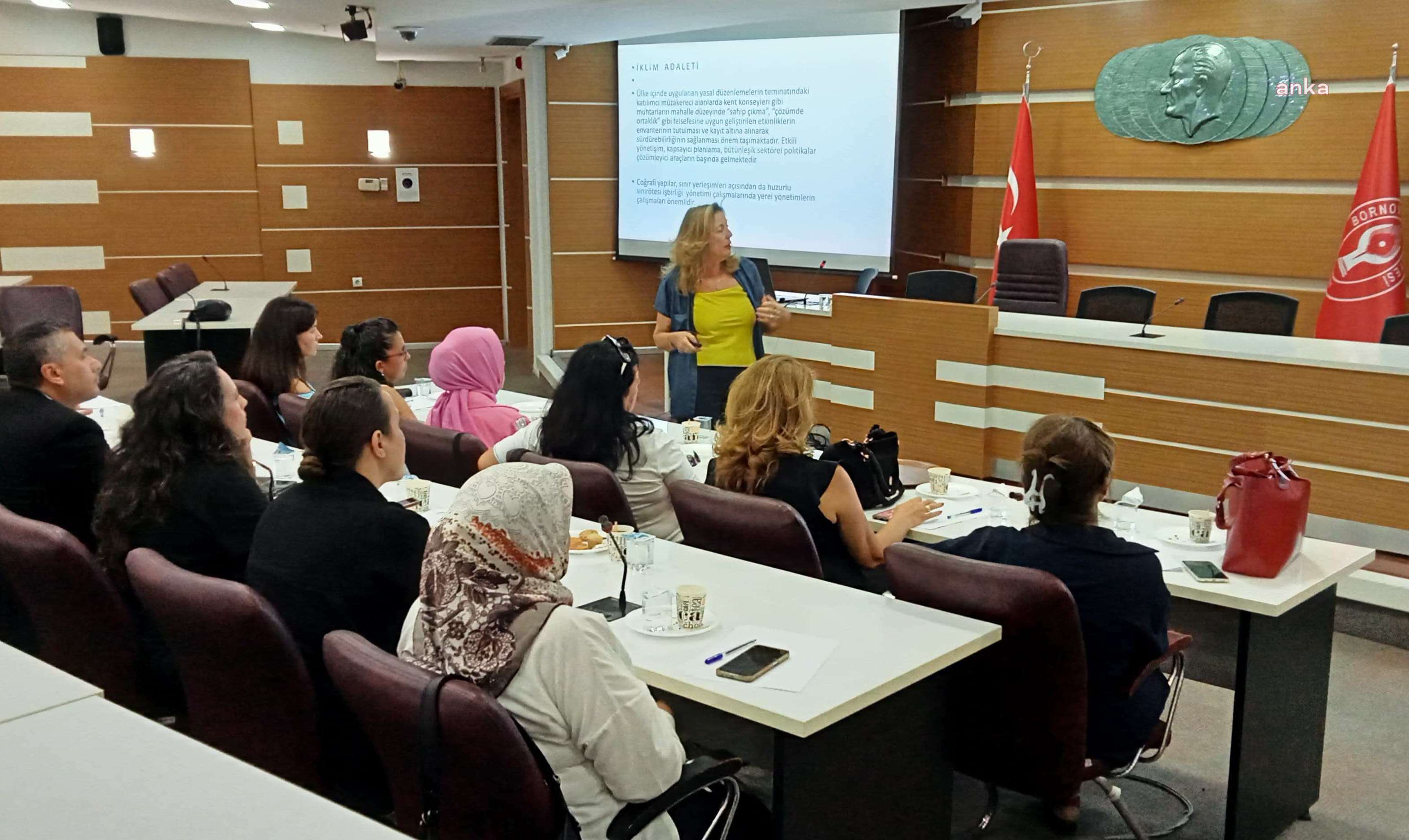Bornova’da kadın muhtarlara “İklim Adaleti” eğitimi
