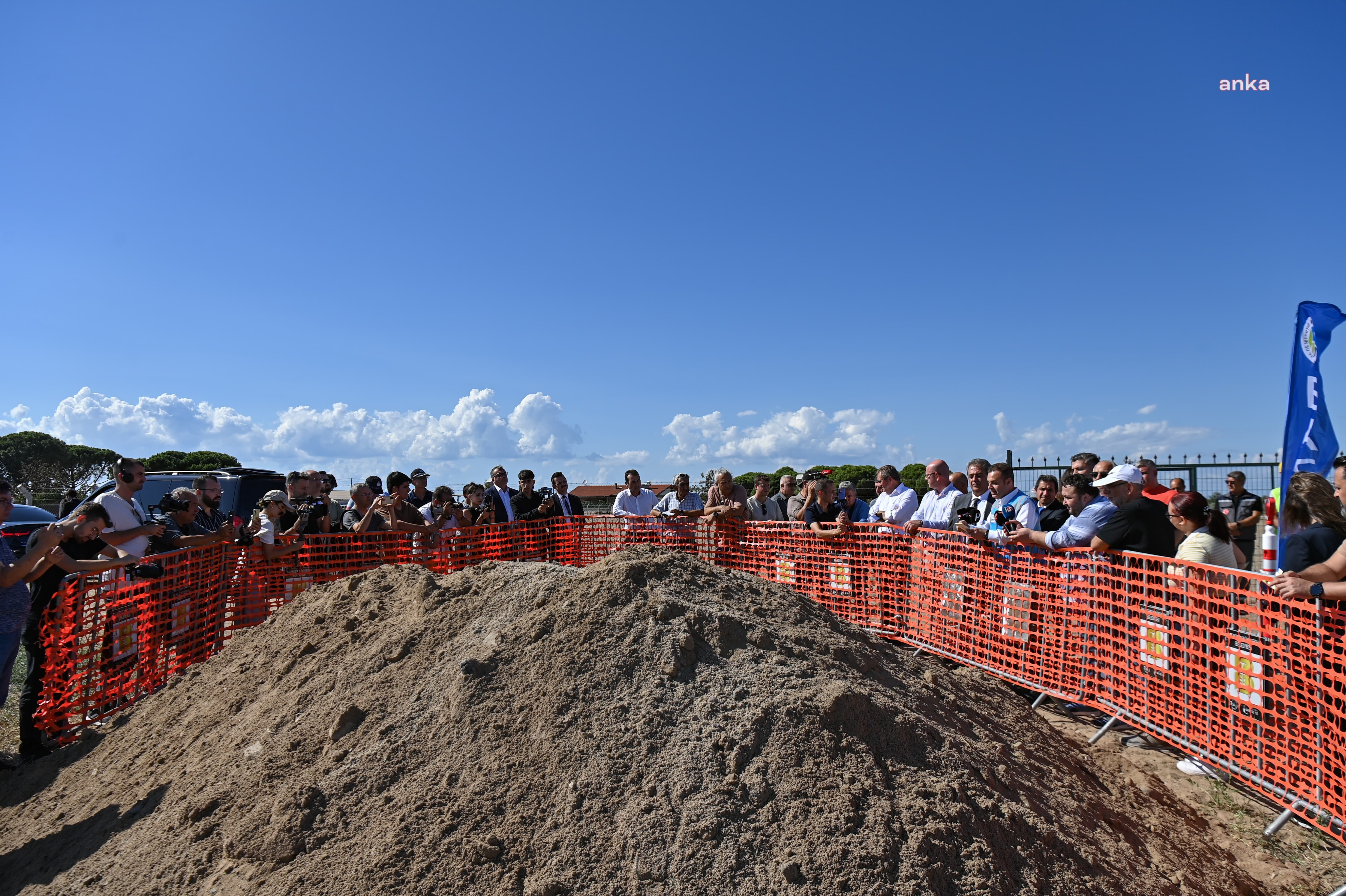 Balıkesir Büyükşehir Belediyesi’nden Körfez’in altyapı sorununa neşter… Başkan Akın: “Bir yönetim suyla vatandaşını zehirler mi”