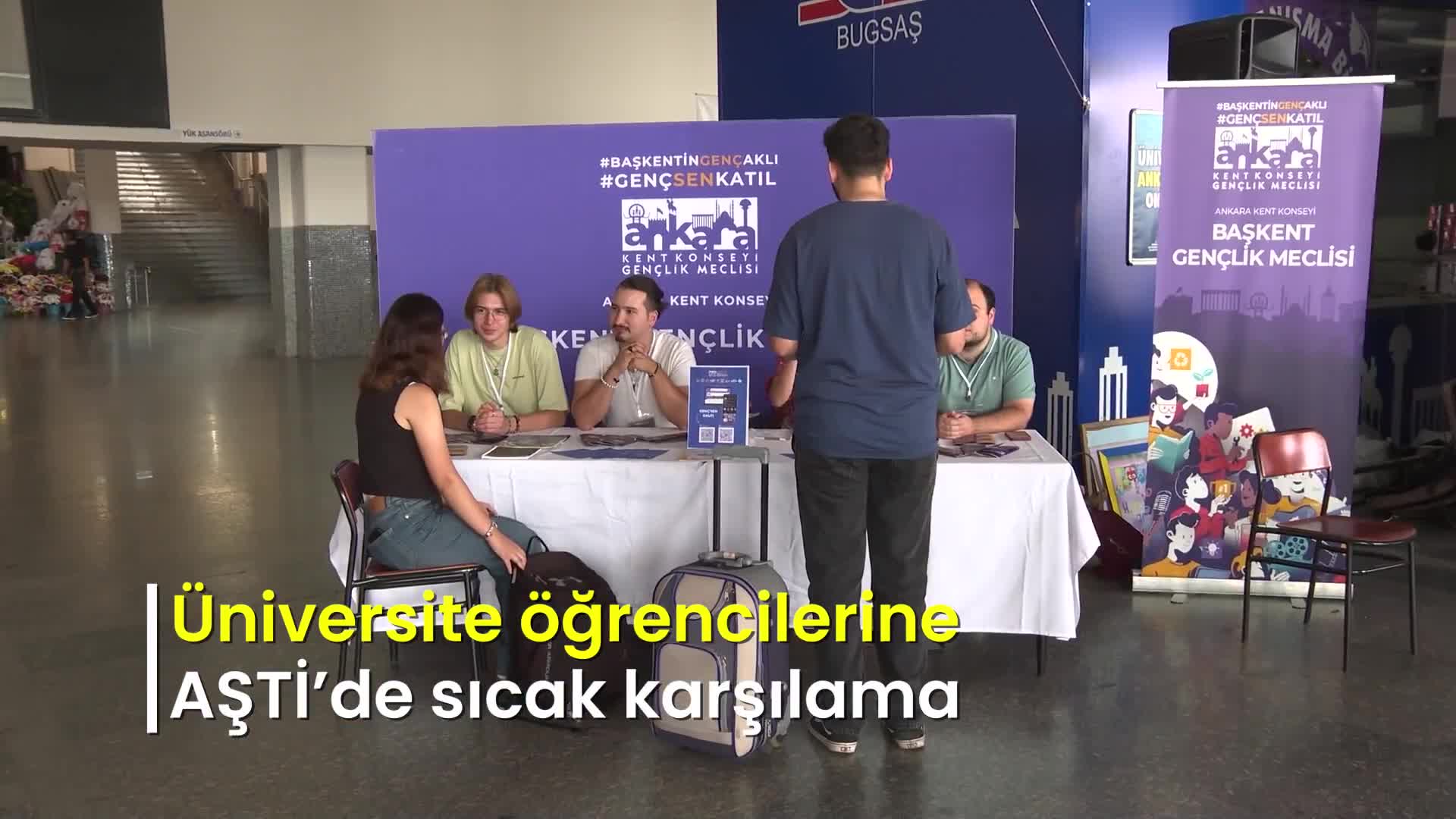 Ankara Büyükşehir Belediyesi, “Dayanışma Masası”nda Başkent’e gelen öğrencileri karşılıyor