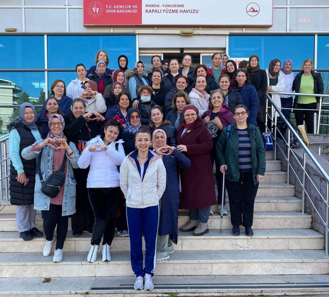 Yunusemre'de kadınlara özel yüzme kursu başlıyor