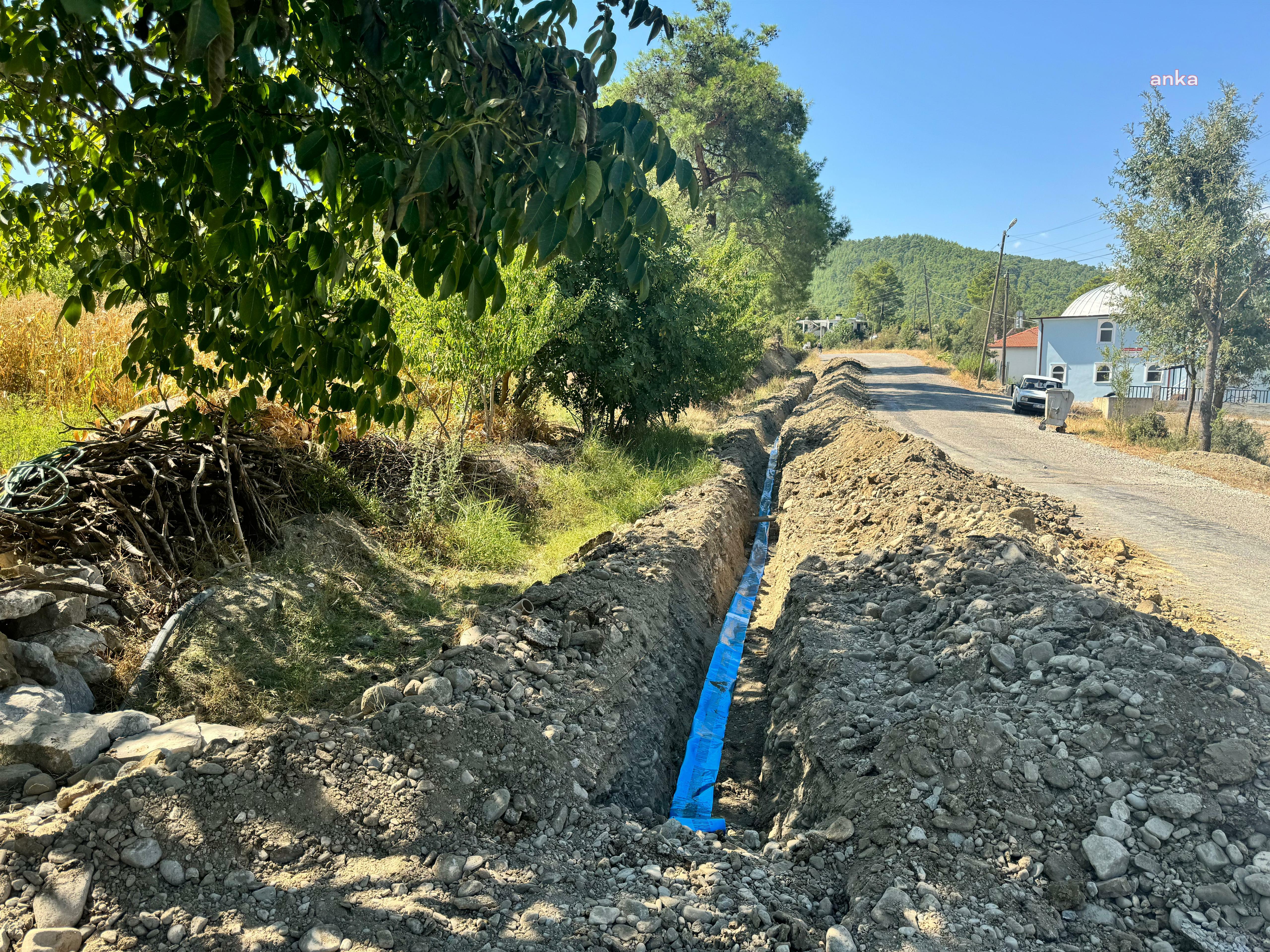 Manavgat Çaltepe’de  içme suyu şebekesi yenileniyor