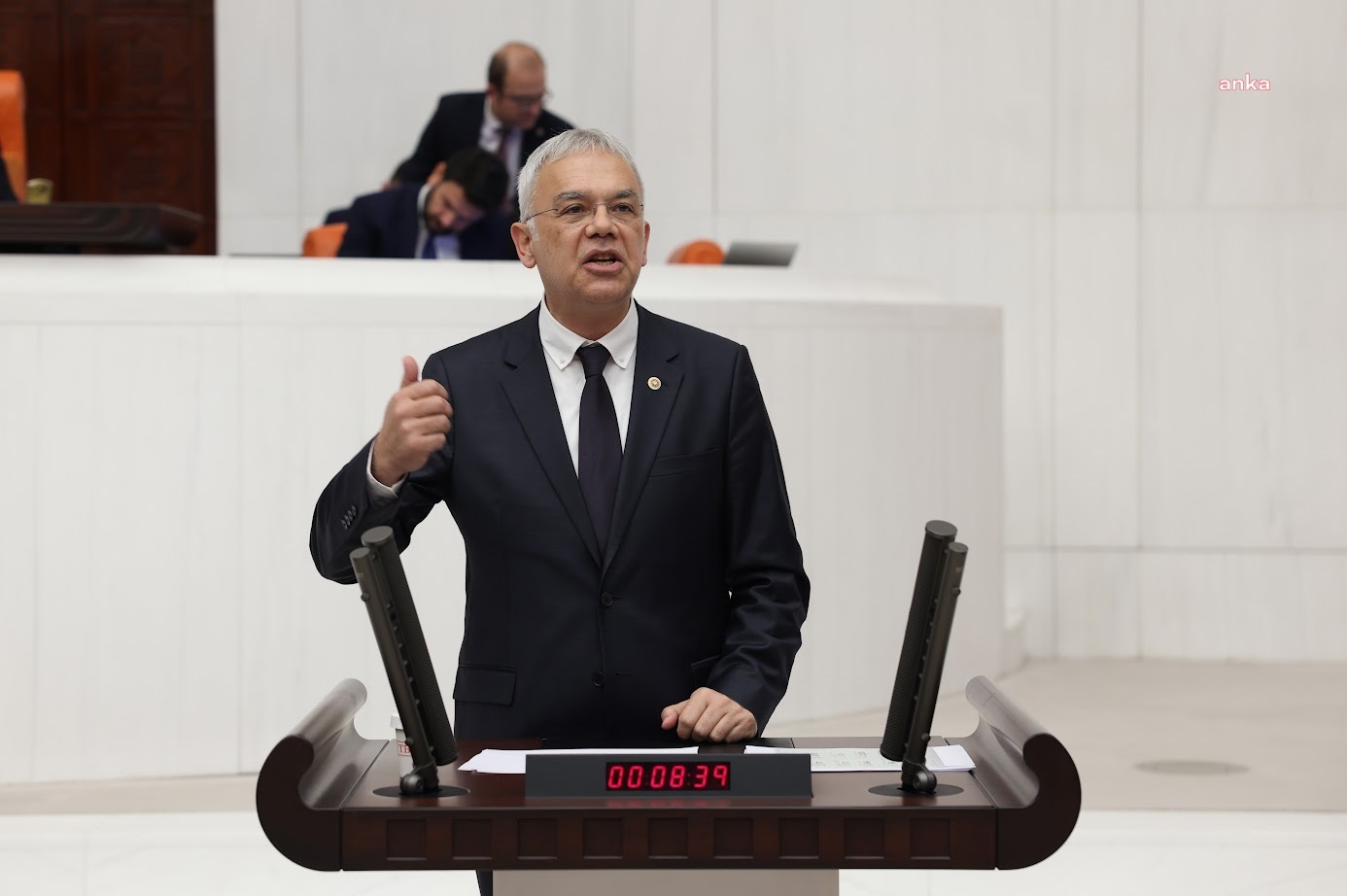 Kayıhan Pala: “Sağlık hizmetinin temel koşulları gözden geçirilmeli"