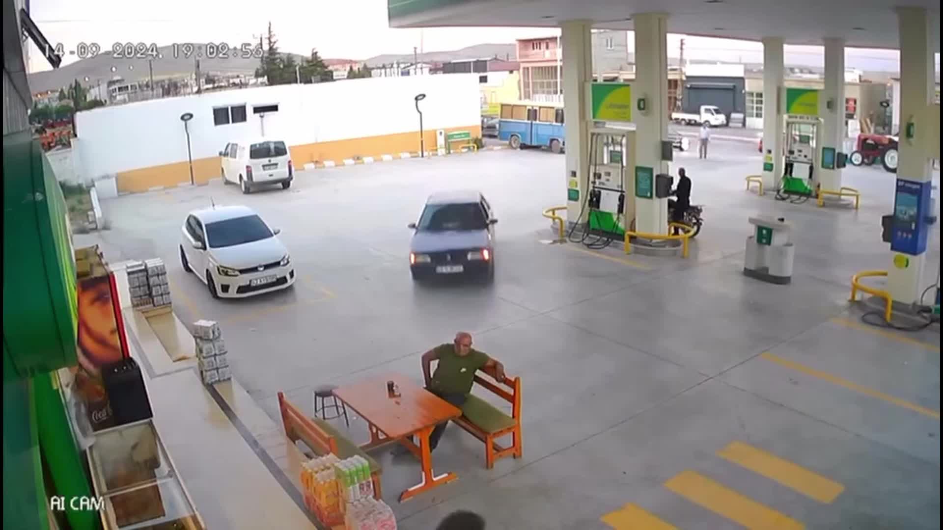 Konya’da AKP’li Belediye Başkan Yardımcısı, vatandaşı darp etti iddiası