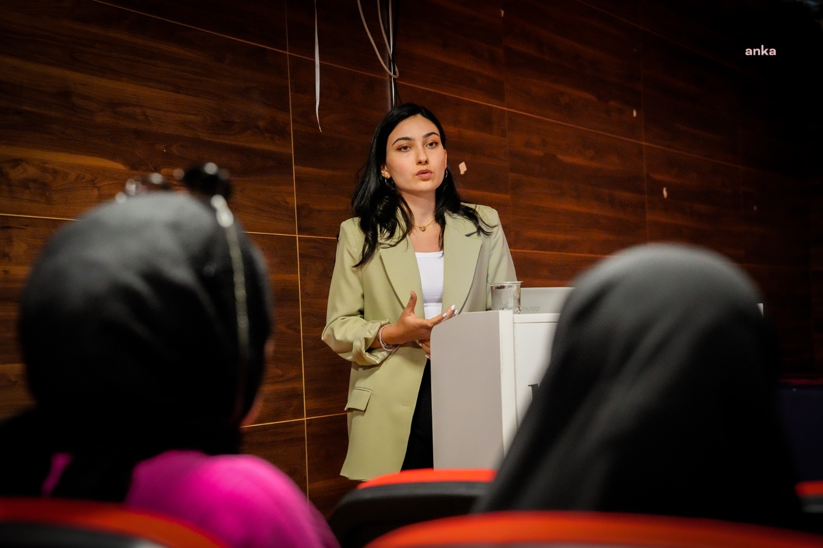 Kartal Belediyesi veliler için bilgilendirme seminerlerine başladı