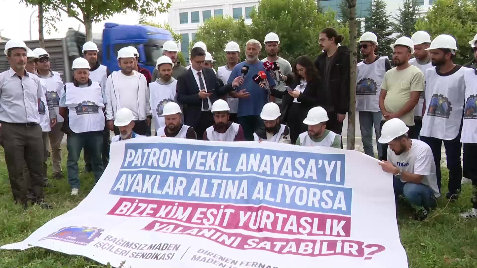 Fernas maden işçilerinin direnişi devam ediyor... Sendika Temsilcisi Aksu milletvekillerine seslendi: "Siz kimin yanındasınız?"