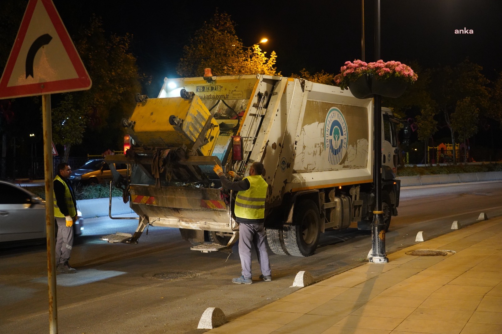 Bilecik Belediyesi ekiplerinden ortak temizlik çalışması