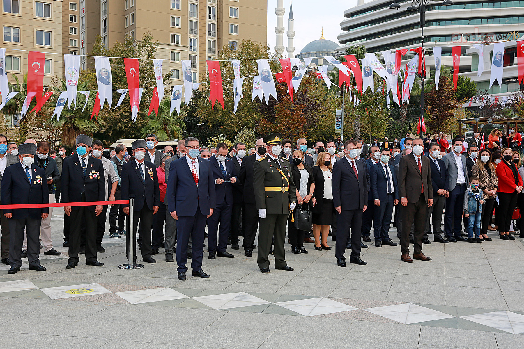 ATAŞEHİR’DE CUMHURİYET BAYRAMI KUTLAMALARI BAŞLADI