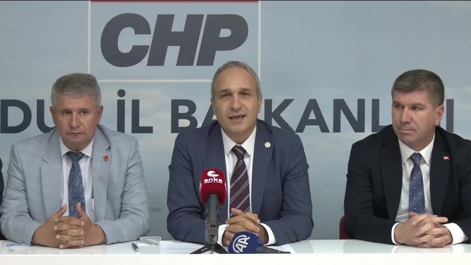 CHP'li Özçağdaş'tan Bakan Tekin'e 'bir öğün yemek' tepkisi: O yemekleri hazırlayacak personelleri bulmaktan siz ve 22 yıldır ülkeyi yöneten iktidarınız sorumlusunuz.