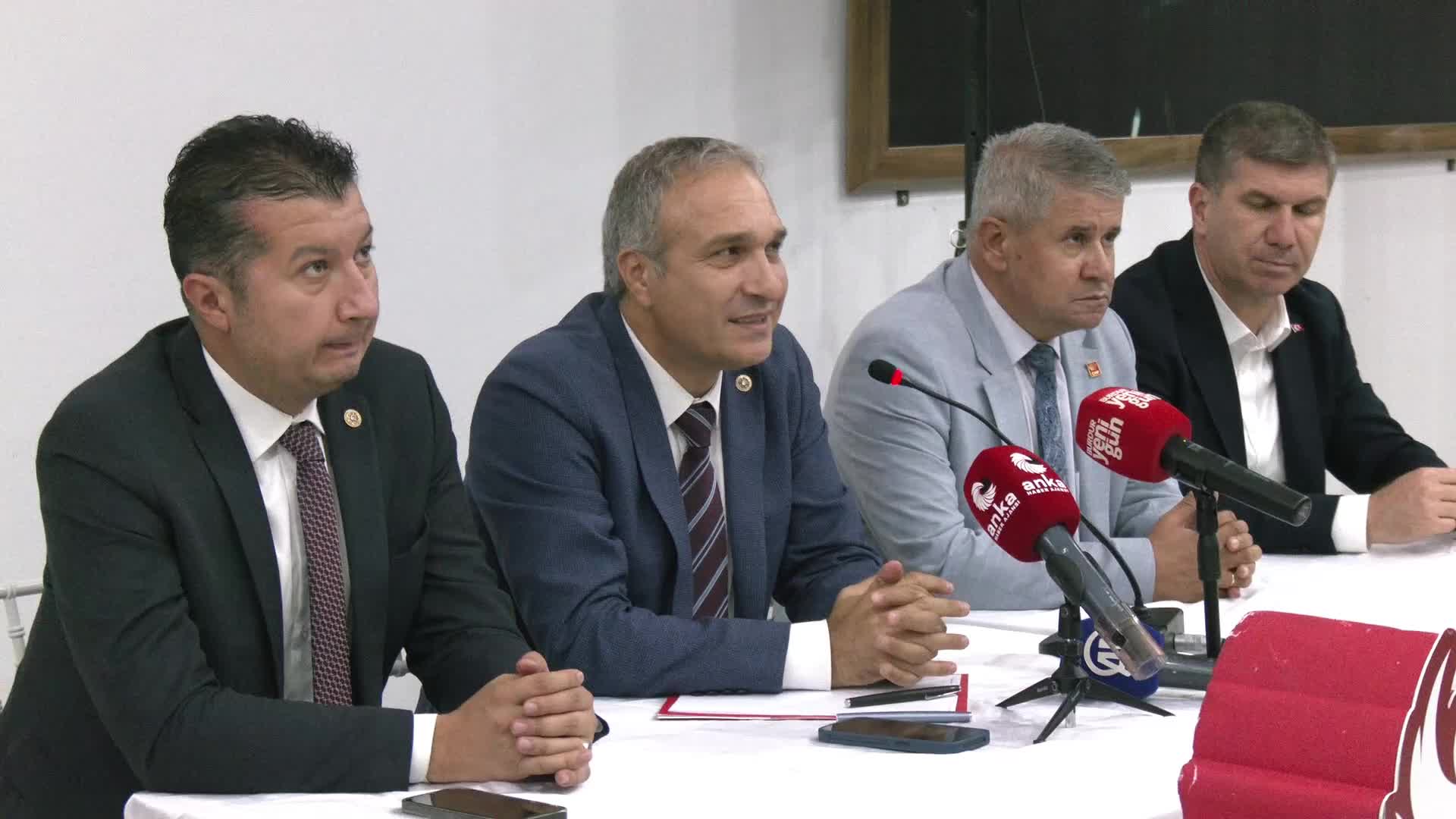 CHP heyeti, ‘’Eğitim Buluşmaları’’ kapsamında Burdur’da... Özçağdaş: ''CHP iktidarında nitelikli eğitim artacak, çok net politikalarımız var''