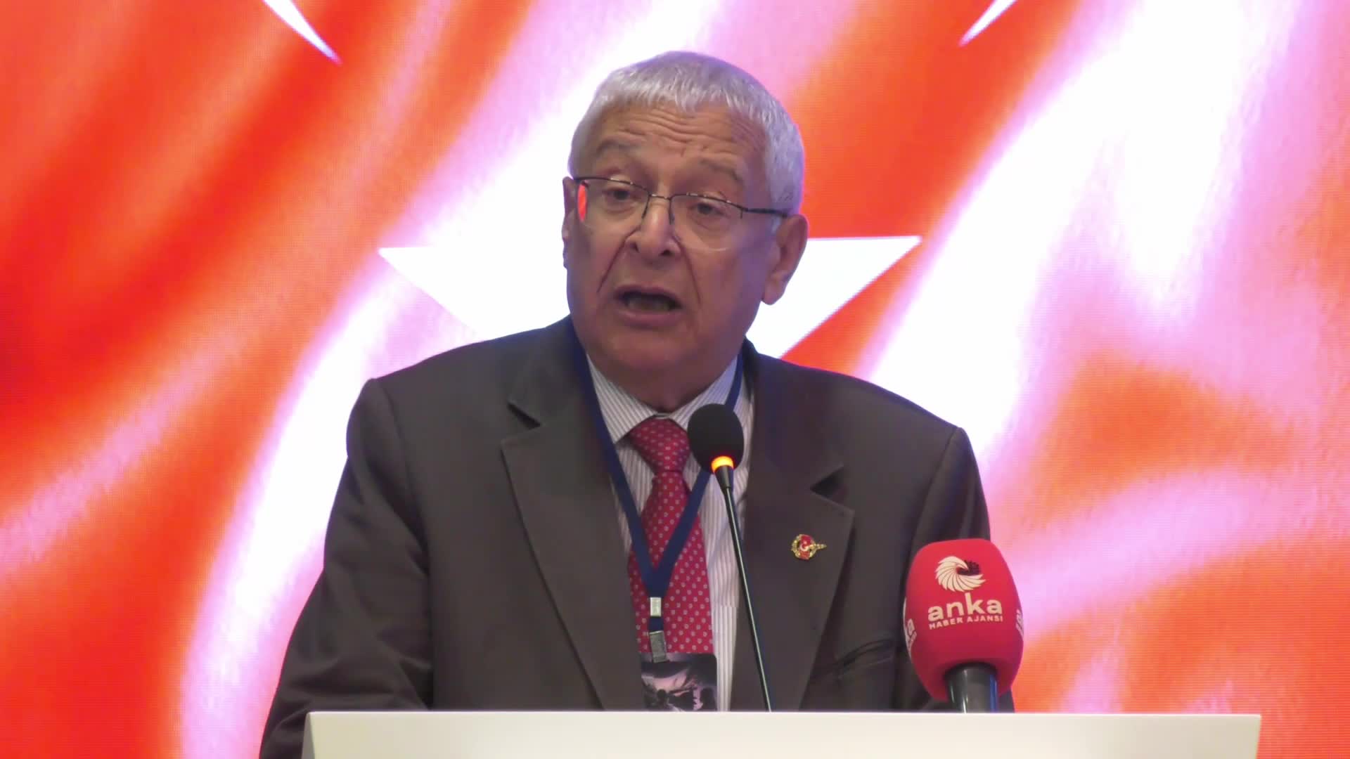“Gazeteciliğin Dönüşümü ve Arayışlar” başlıklı medya konferansı başladı