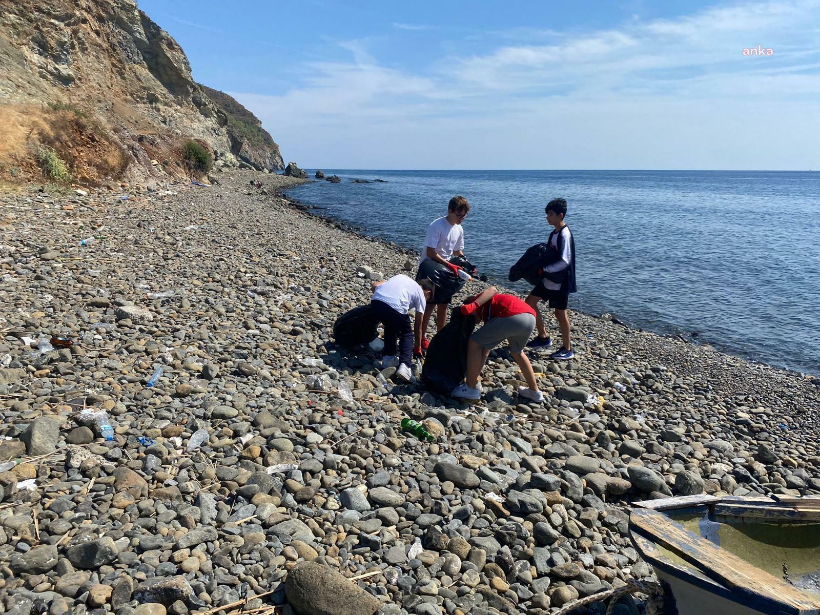 Marmaris Belediyesi ve lise öğrencilerinden Yalancıboğaz’da temizlik çalışması