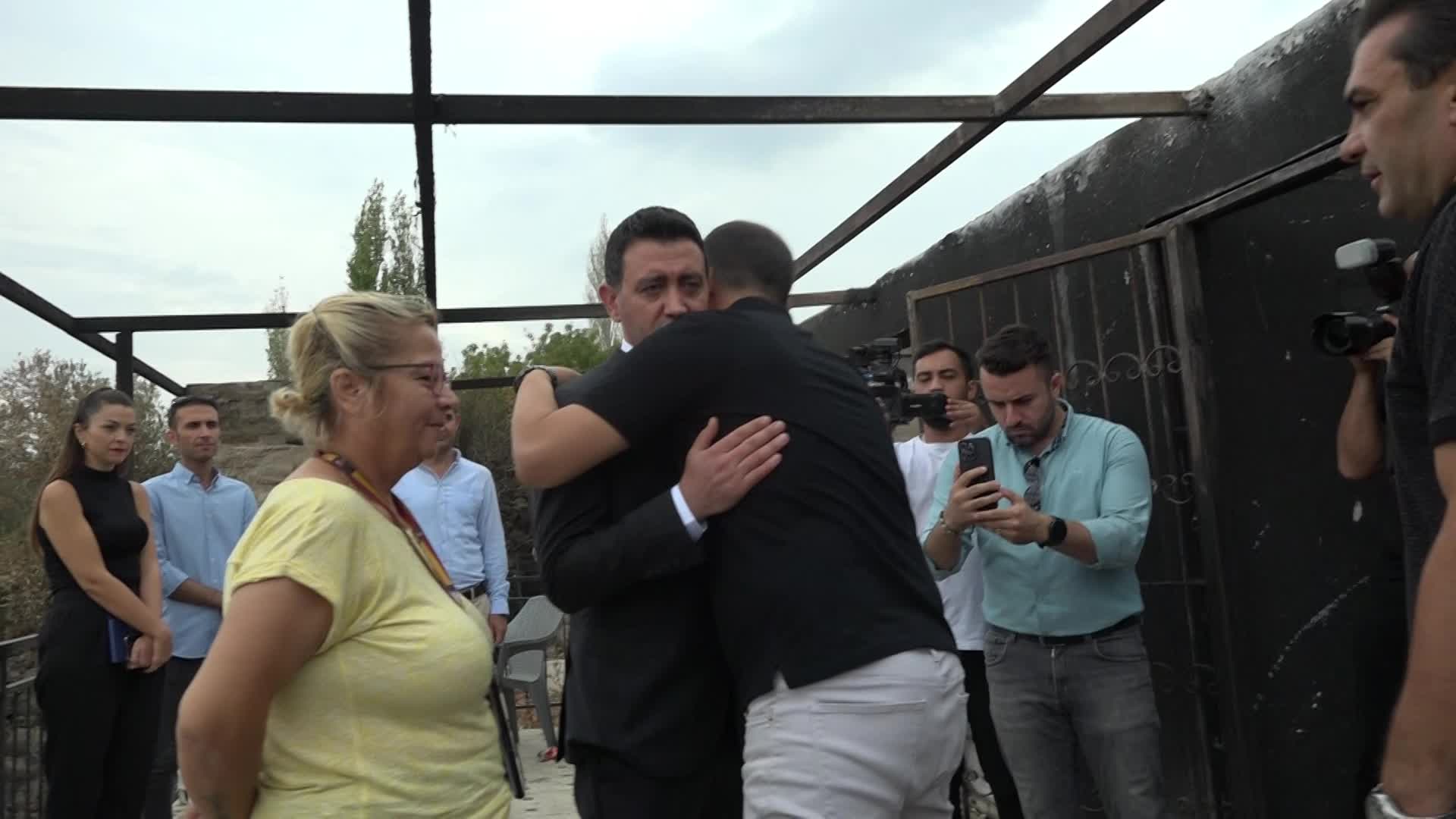 Bornova Belediyesi’nden yangın mağduru aileye destek