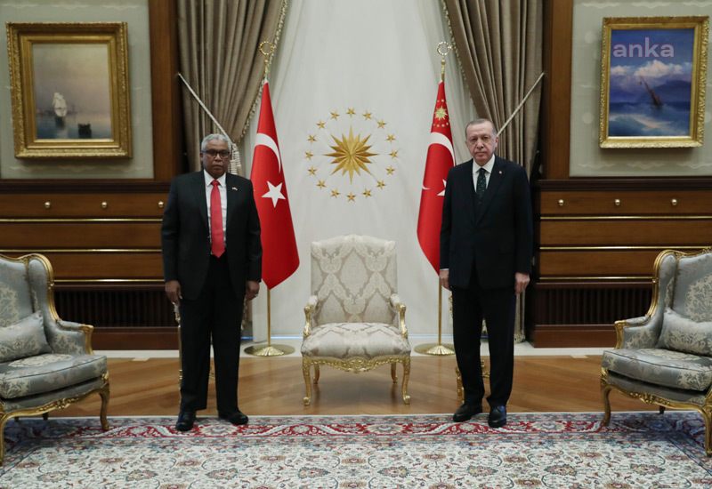 BÜYÜKELÇİLER, CUMHURBAŞKANI ERDOĞAN'A GÜVEN MEKTUBU SUNDU