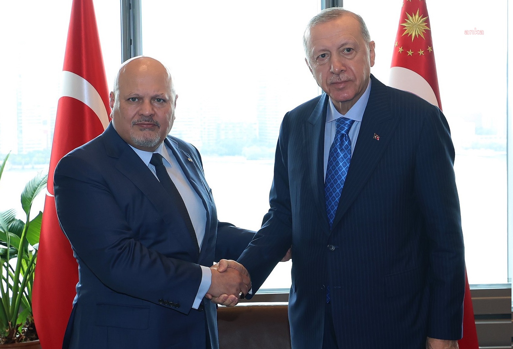 Cumhurbaşkanı Erdoğan, New York'ta Uluslararası Ceza Mahkemesi Başsavcısı Khan ile görüştü