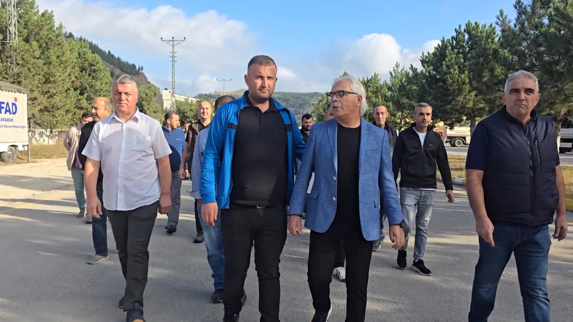 Türk-İş'ten 'geçinemiyoruz' eylemi... Karabük Şubesi: "Bu dönemde olduğu kadar yoksulluk görülmedi, işçiler mağdur olmadı"