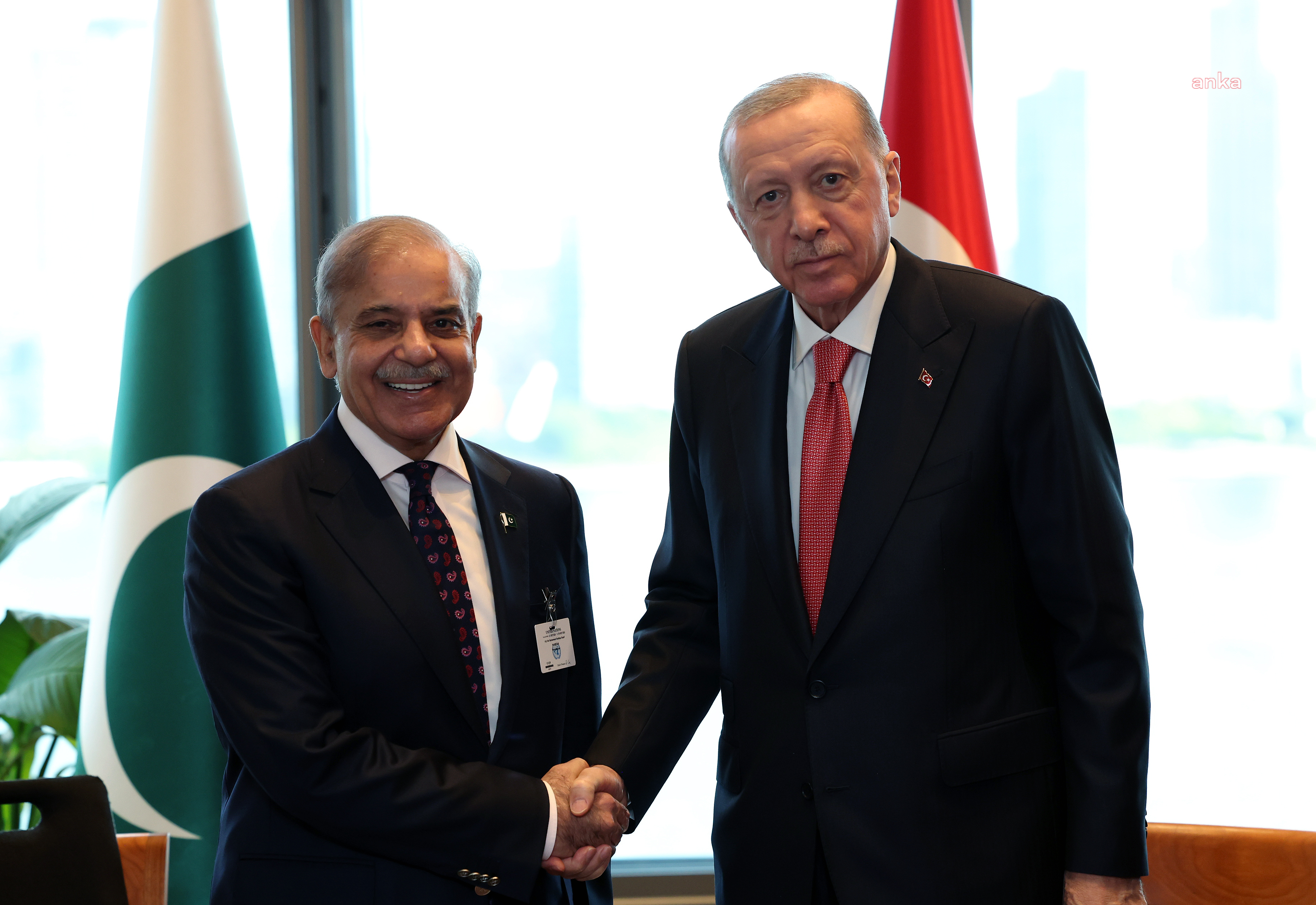 Cumhurbaşkanı Erdoğan, Pakistan Başbakanı Şerif ile Türkevi’nde bir araya geldi
