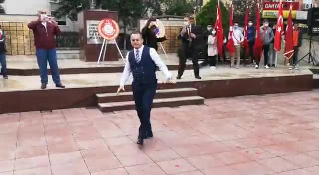 SOMA KAYMAKAMI FATİH AKKAYA'DAN  CUMHURİYET BAYRAMI'NDA HARMANDALI