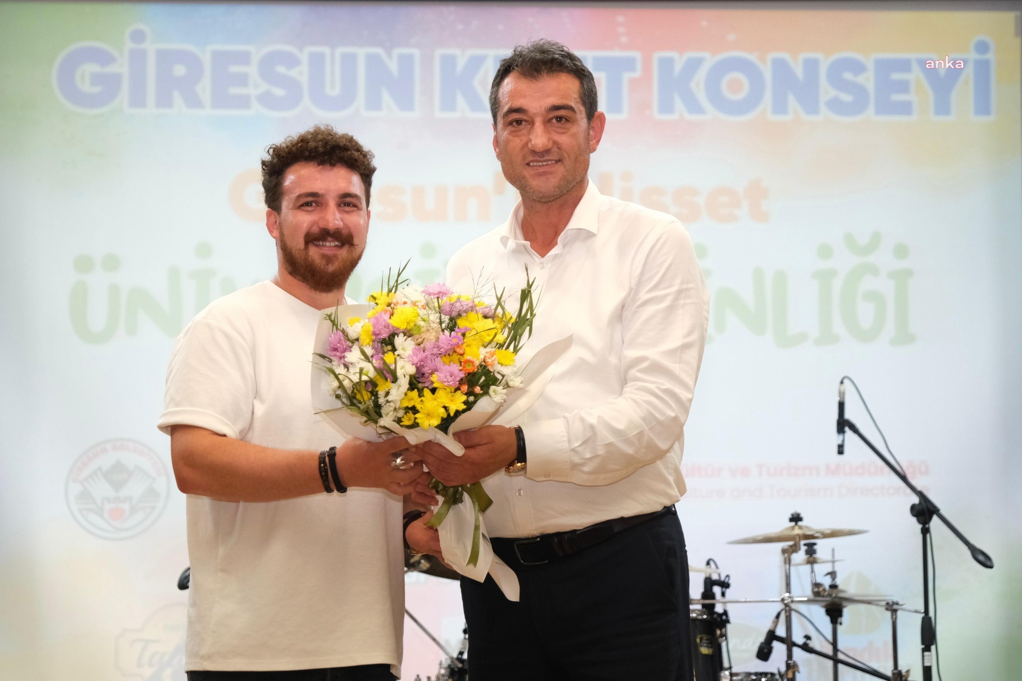 Giresun Belediye Başkanı Köse: "Aydınlık yarınlarımızın sahibi gençlerimizin her zaman yanındayız"