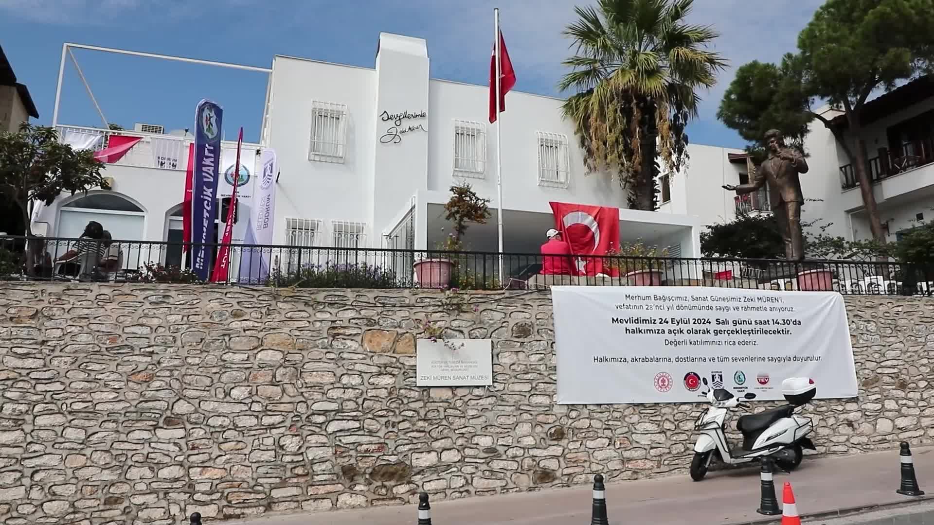 'Sanat Güneşi' Zeki Müren, Bodrum'da anıldı