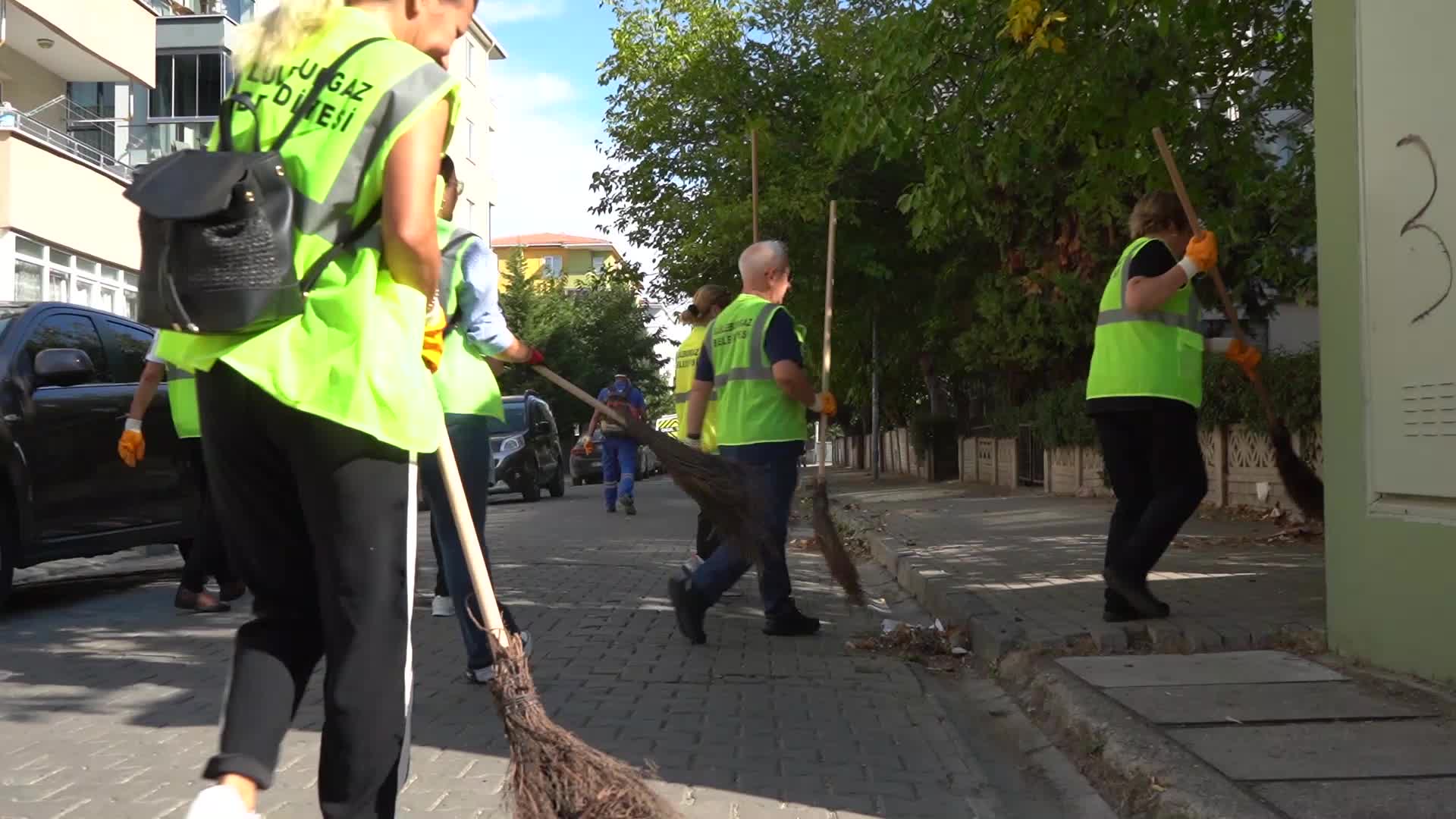 Lüleburgaz Belediyesi'nin "Temiz Sokaklar Mutlu Yarınlar" kampanyası devam ediyor