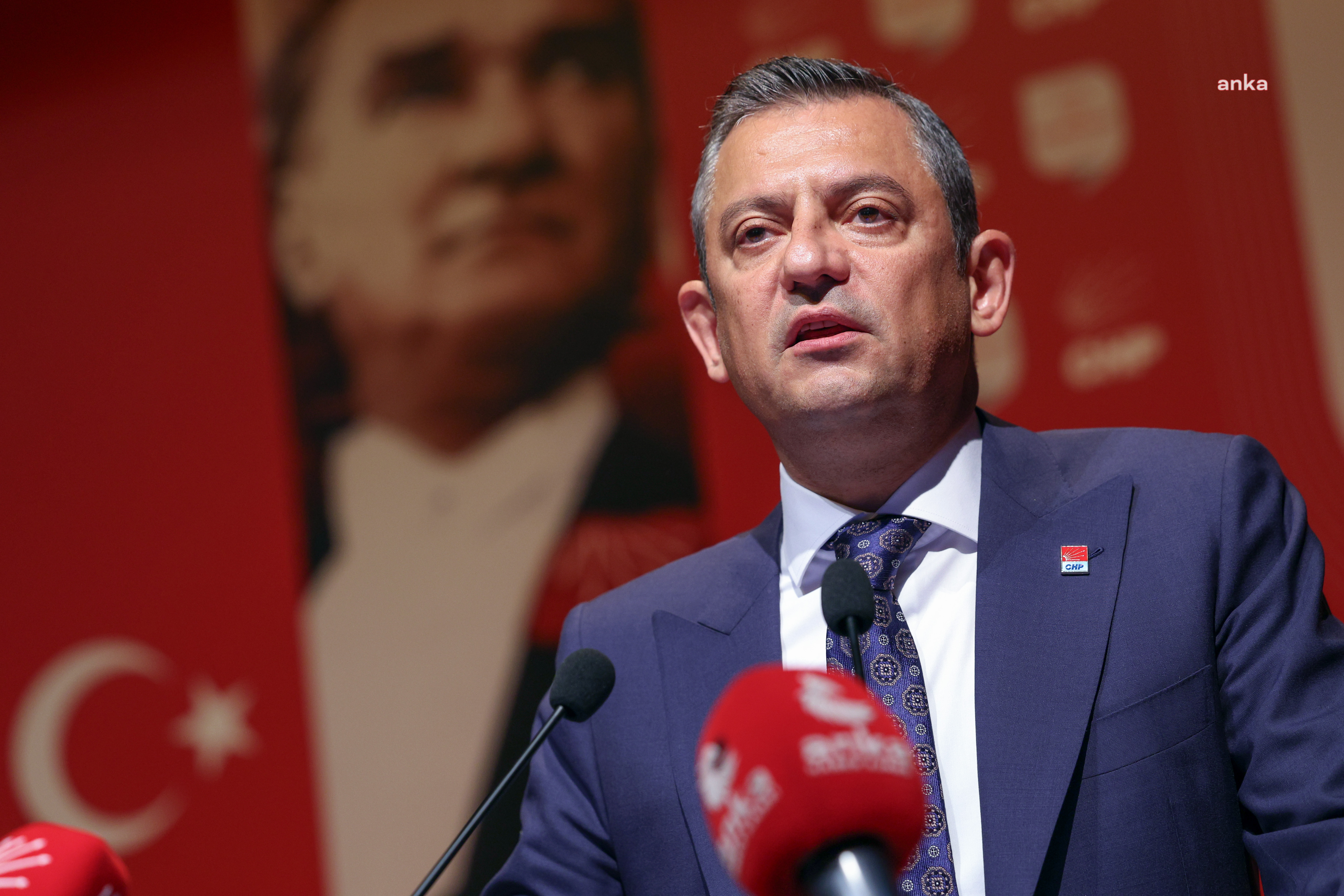 Özgür Özel: “Atatürk'ün başlattığı Dil Devrimi'nin ışığında Türkçemize sahip çıkmayı sürdüreceğiz. Türk Dil Bayramımız kutlu olsun”