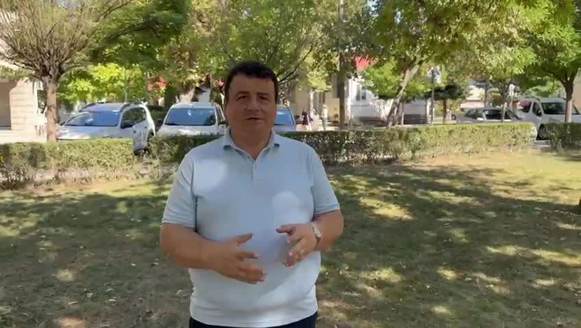 CHP'li Öztürk, Bakan Yumaklı'ya bir zincir markette sahte bal satıldığı iddialarını sordu: Milletin bununla zehirlenmesine nasıl izin veriyorsunuz?