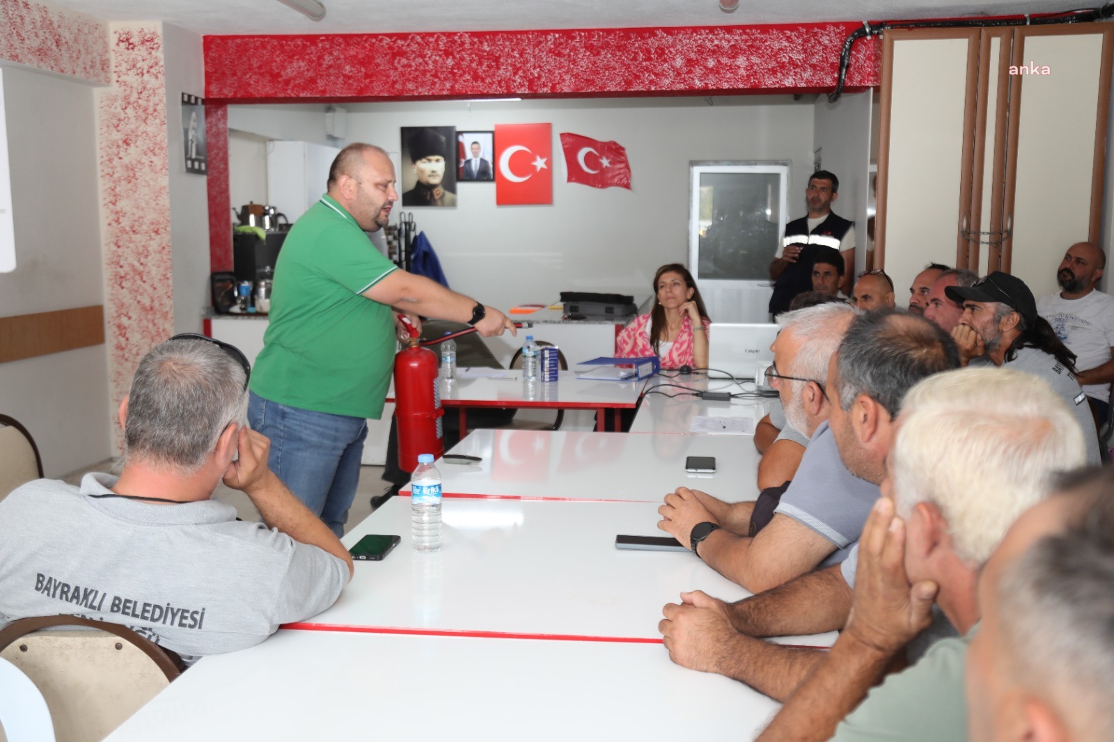 Bayraklı Belediyesi'nden personele yangın ve ilk yardım tatbikatı