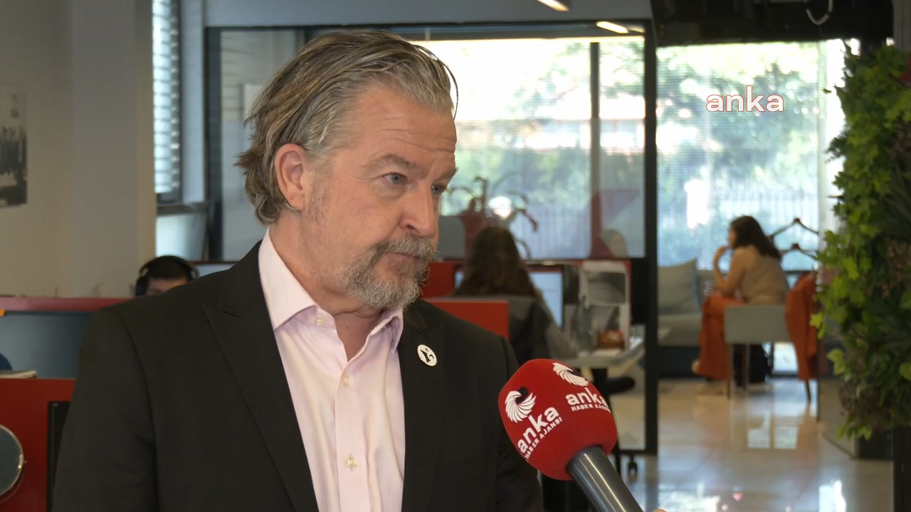 Uluslararası Hemşirelik Konseyi CEO’su Howard Catton: ''Ülkeler hala, ekonomik koşulların zorlu olduğu dönemlerde, sağlık hizmetlerine yatırımı listenin en aşağısında tutuyor''