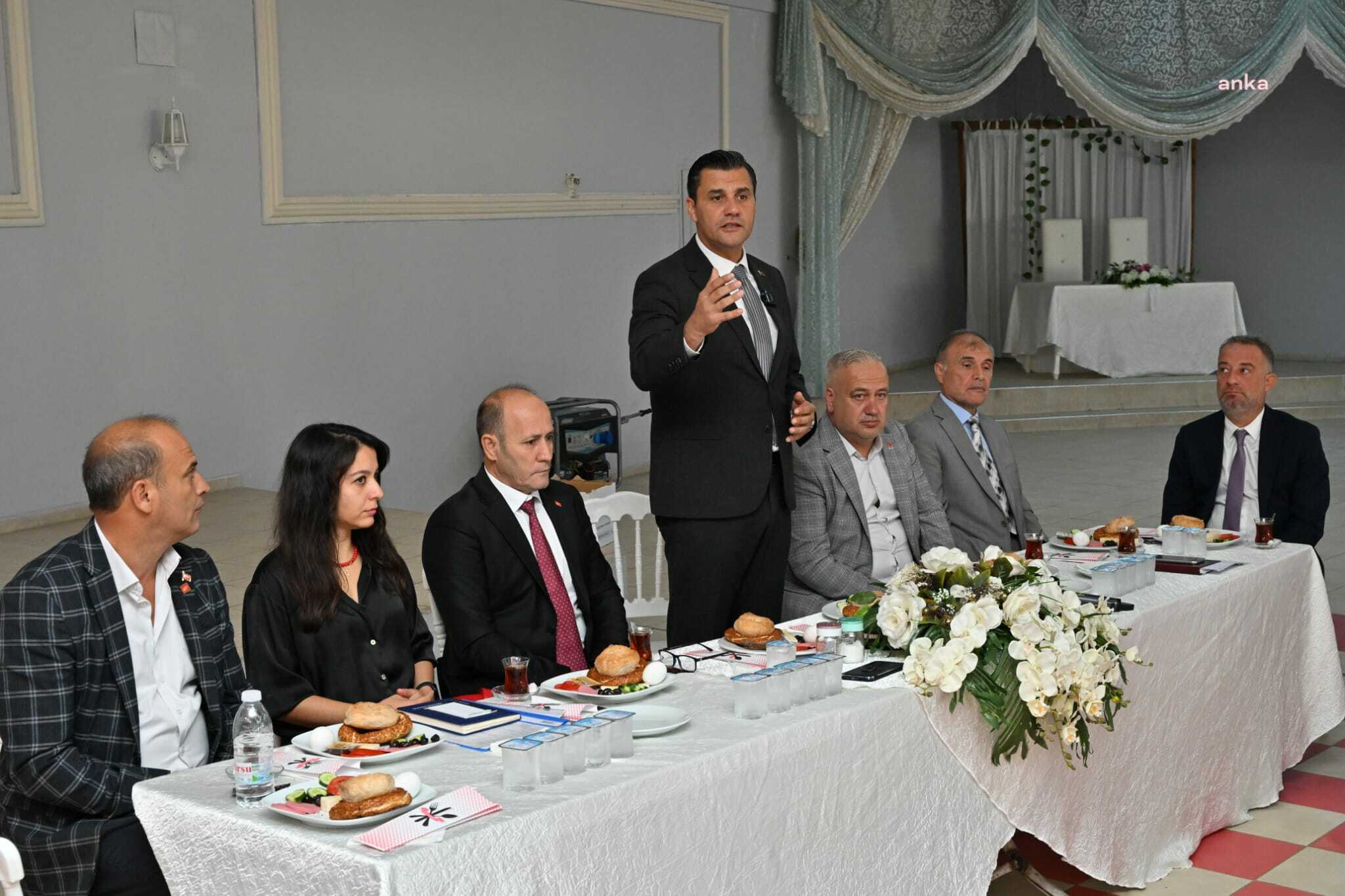 Manisa Büyükşehir Belediye Başkanı Zeyrek: "En kısa sürede Barbaros Mahallesi'ndeki üst geçidi tamamlamak istiyoruz"