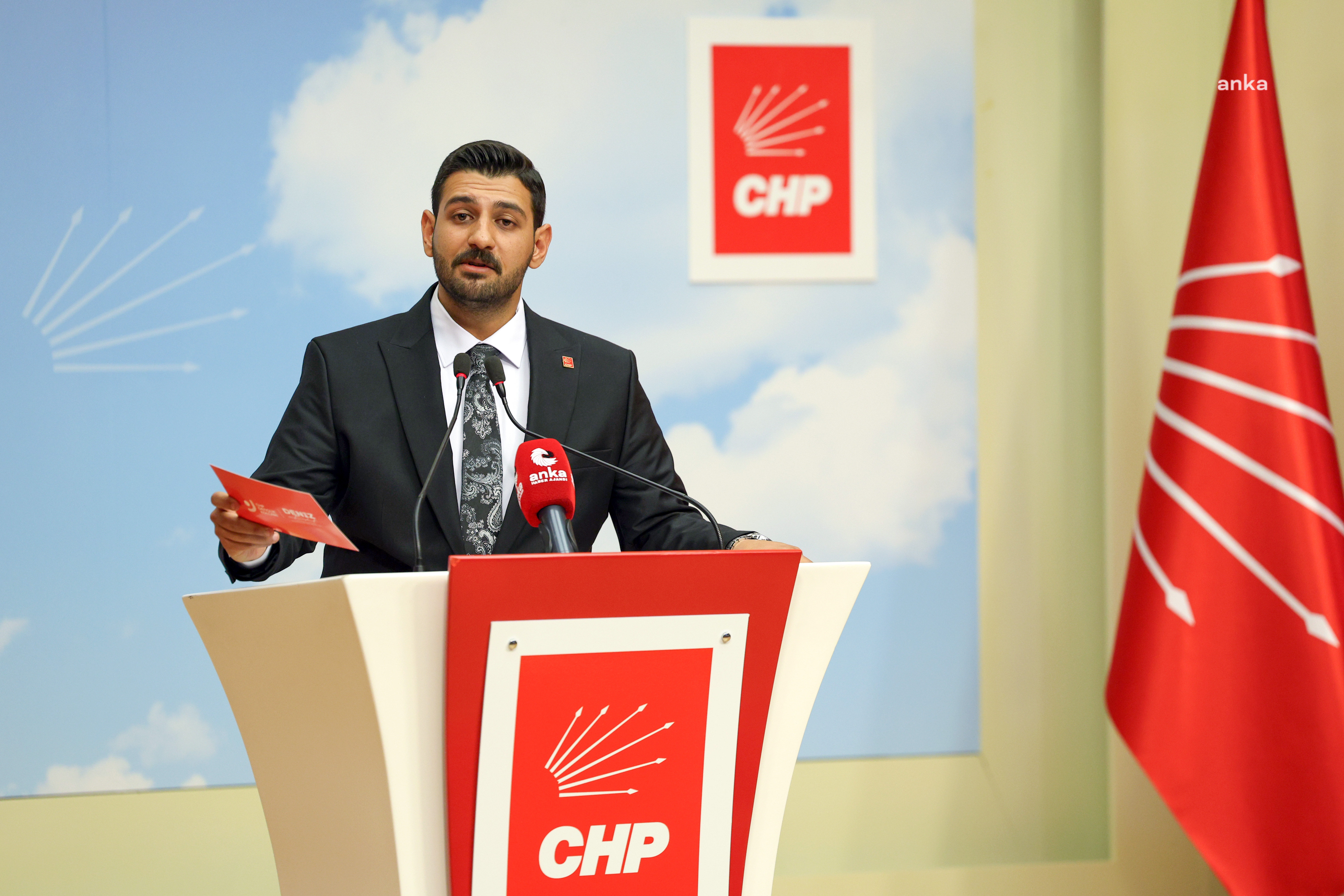 Deniz Bozkurt, CHP Gençlik Kolları Genel Başkanlığına aday olduğunu açıkladı... “Biz bu yola, bu memleketi CHP’li bir cumhurbaşkanı yönetsin diye çıkıyoruz”