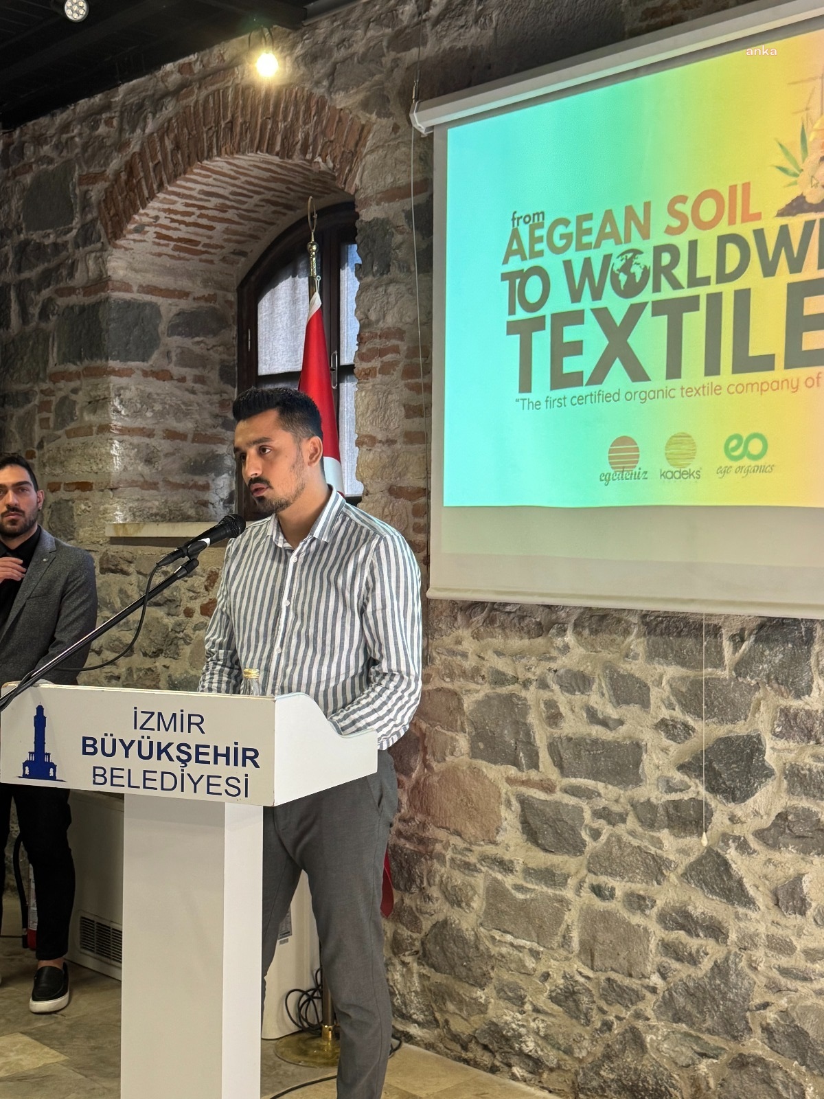 İzmir Büyükşehir Belediyesi Meslek Fabrikası dijital ortamda da istihdamı artırıyor
