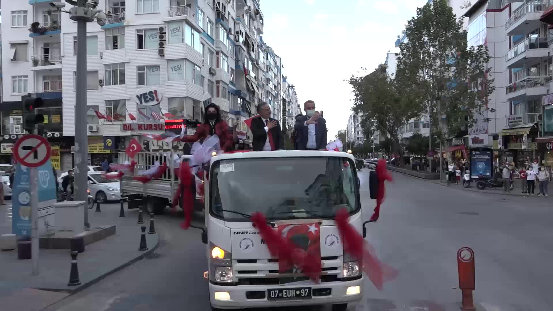 MURATPAŞA'DA 29 EKİM COŞKUSU