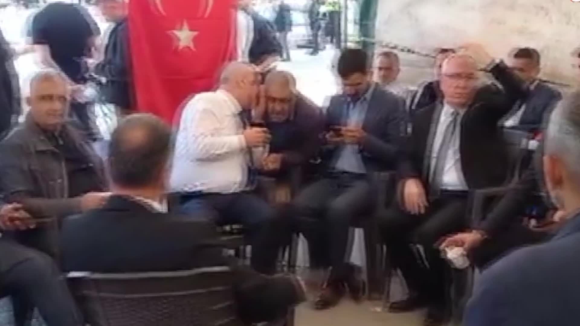 Belediye İş Sendikası şube başkanları, Iğdır Belediyesi'nin işten çıkardığı işçileri ziyaret etti
