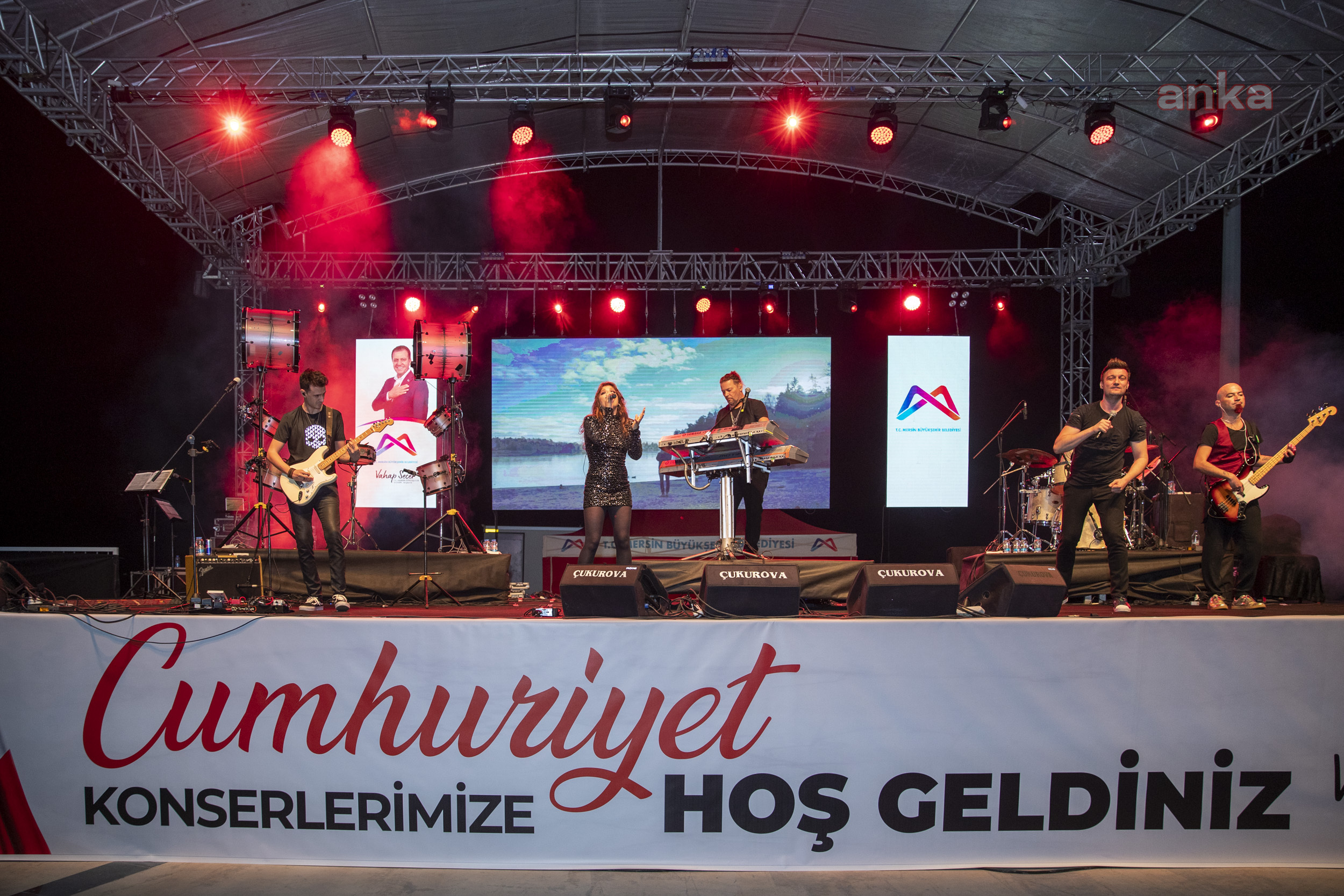 VAHAP SEÇER: “HEP BERABER DAHA GÜZEL BİR TÜRKİYE’DE YAŞAYACAĞIZ”