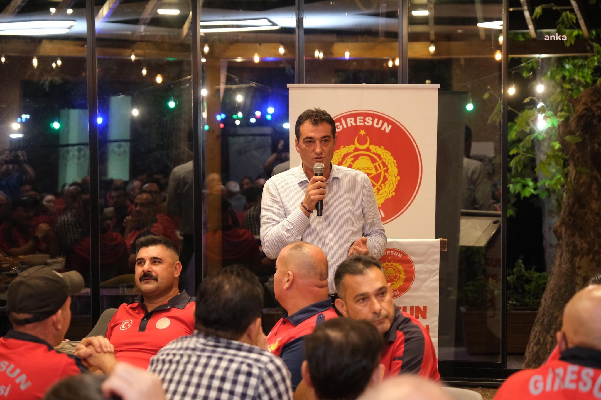 Giresun Belediye Başkanı Köse, itfaiye personeliyle yemekte buluştu