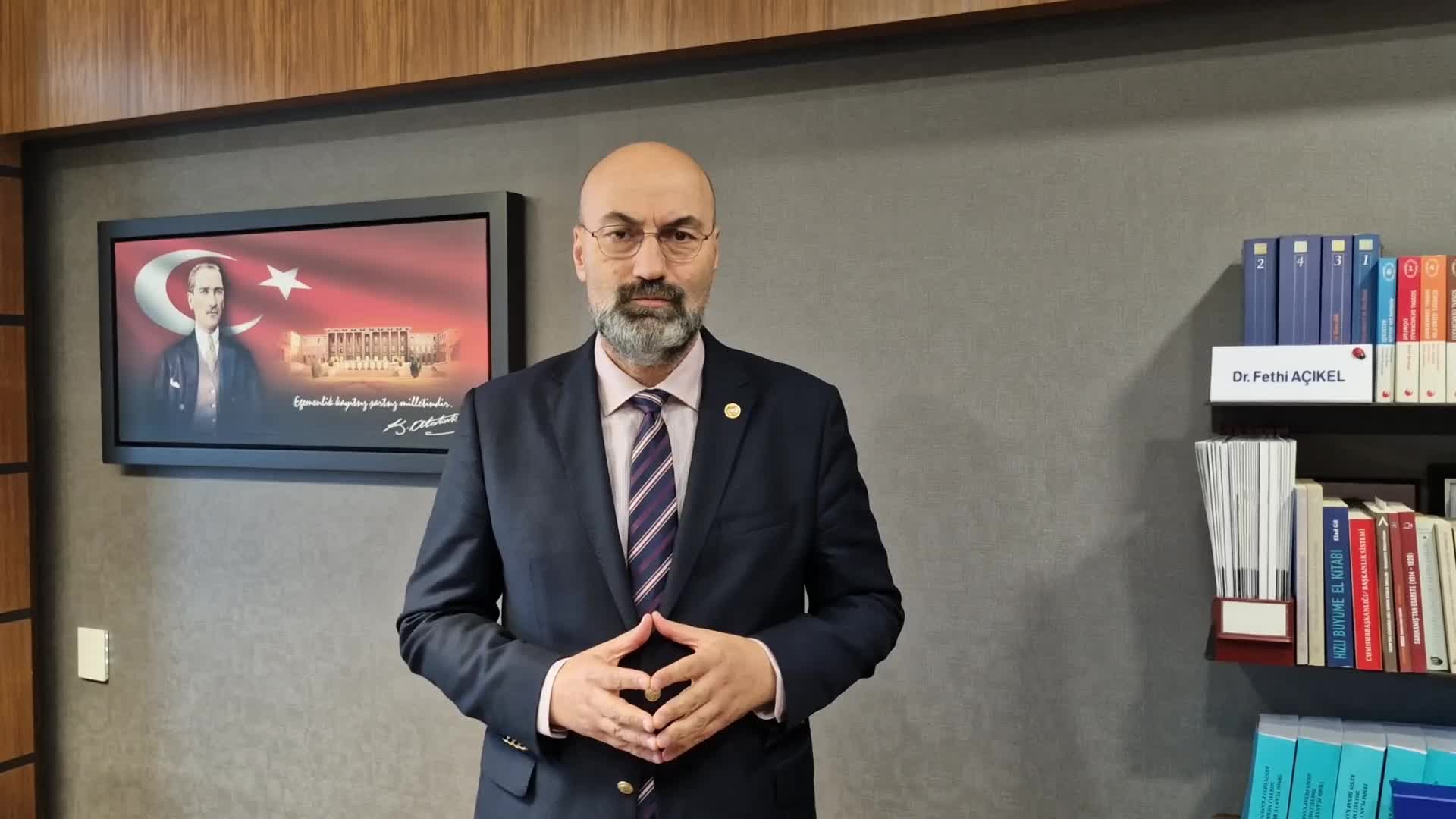 Fethi Açıkel: "Türkiye’nin ihtiyacı yeni anayasa değil, yeni iktidardır"