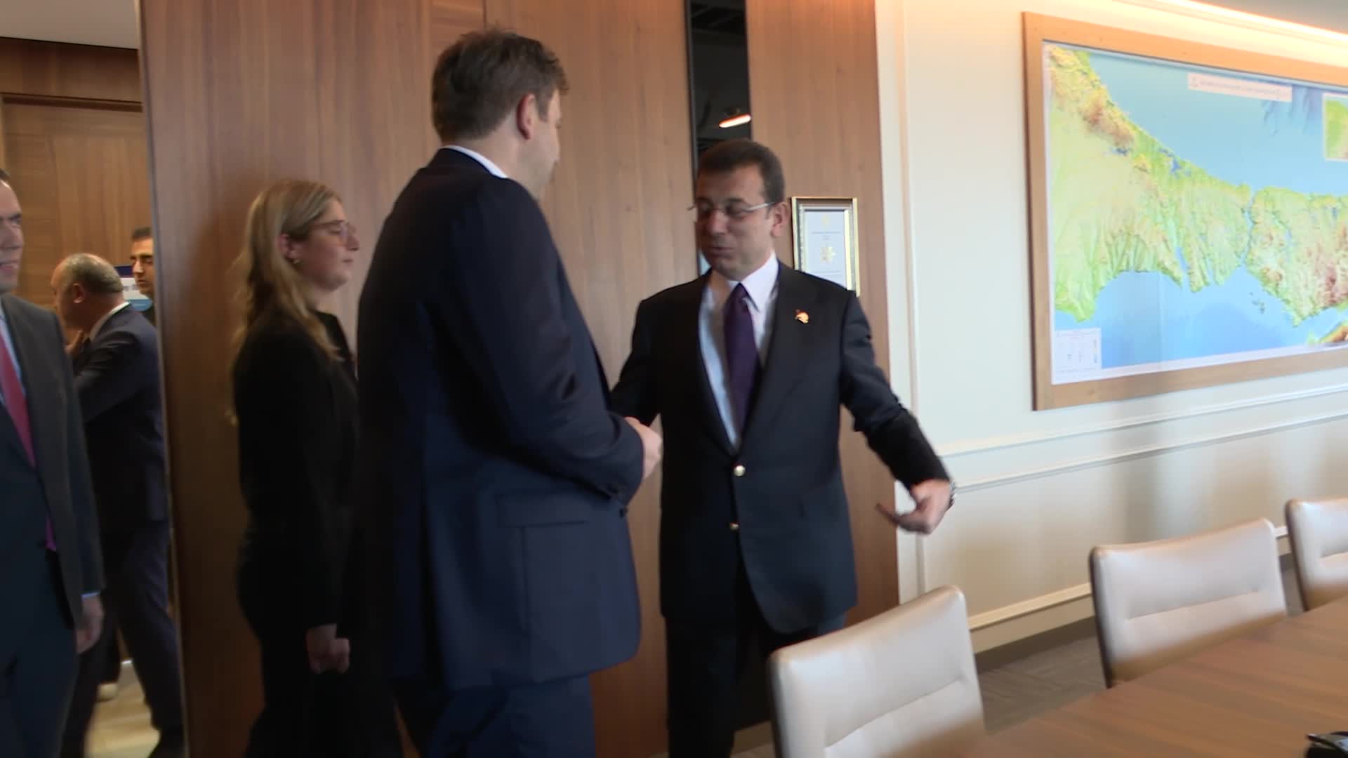 İmamoğlu, SPD Genel Başkanı Klingbeil’i ağırladı: “Demokrat anlayışlı insanlarla bir araya gelmek, dünyanın barışına da katkı sunacak”