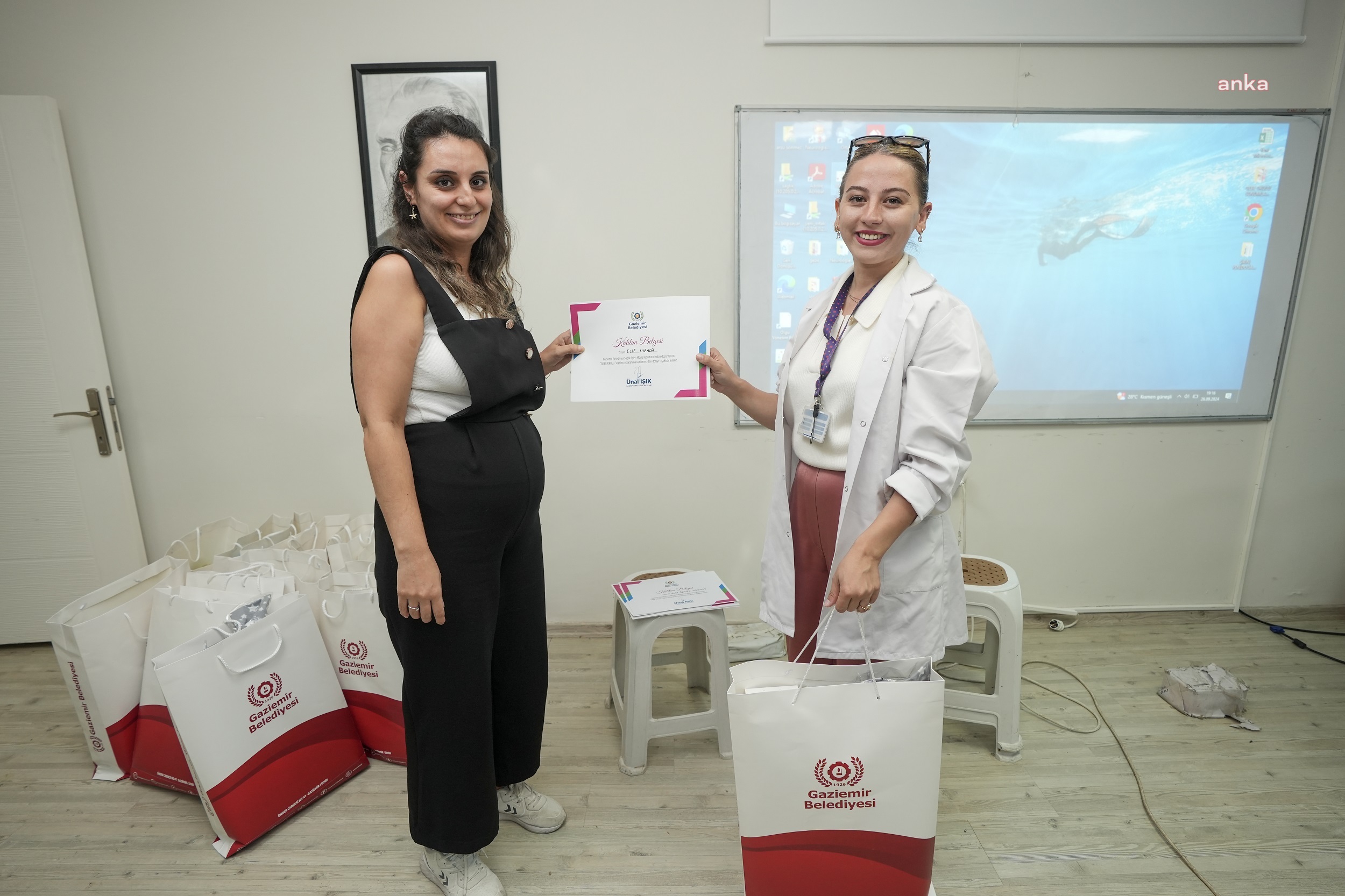 Gaziemir’de anne adayları, Gebe Okulu’nda doğuma hazırlanıyor